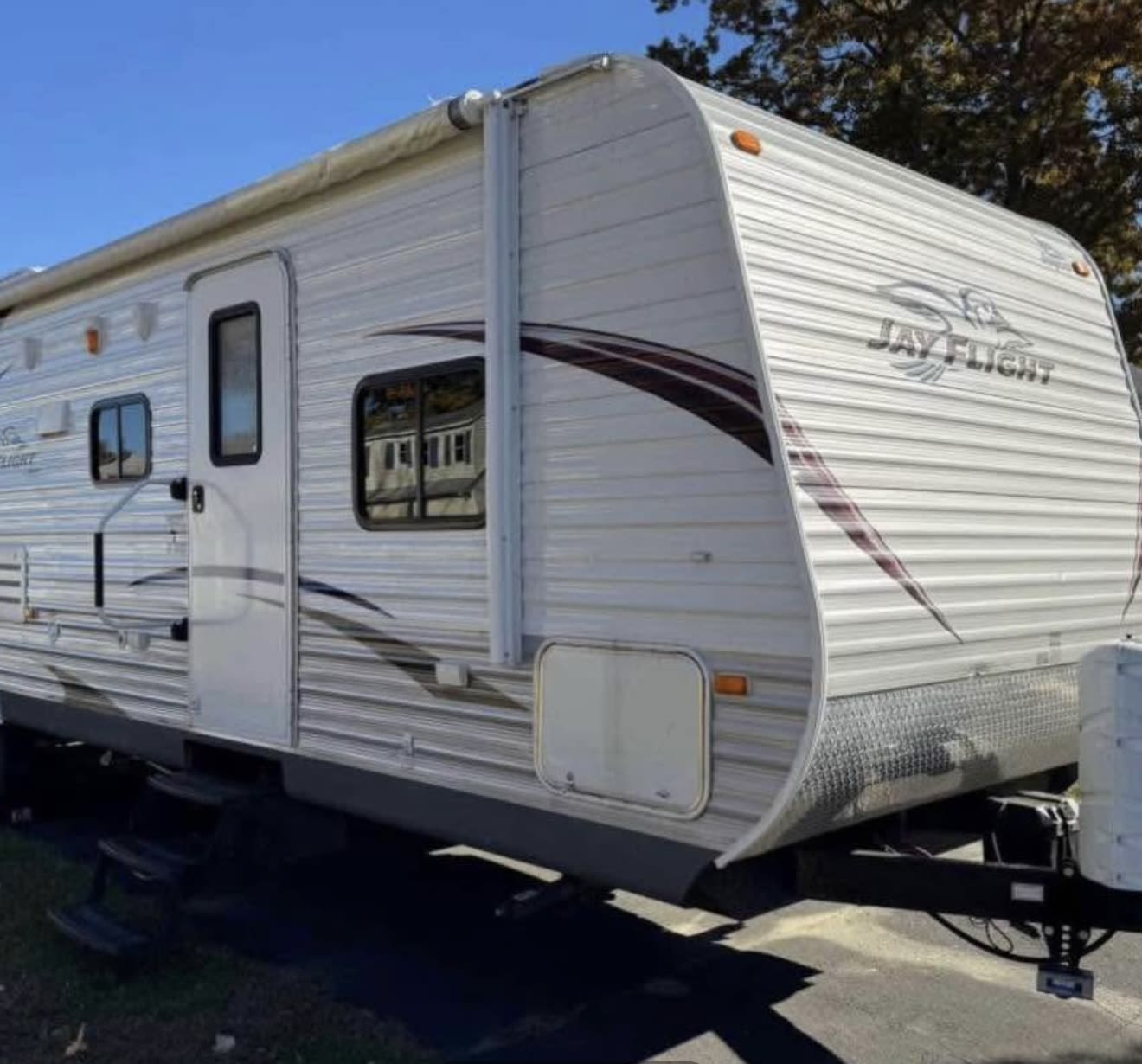 Jayco Jay Flight 32' Sleeps 8-10 people