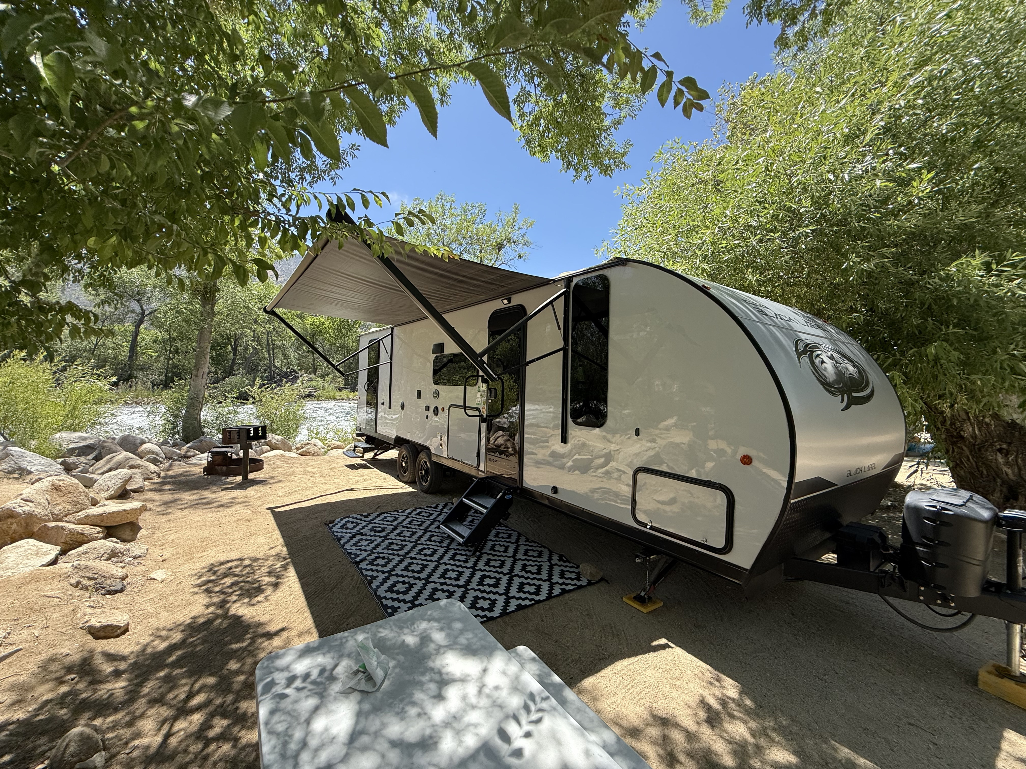 2023 Cherokee Grey Wolf