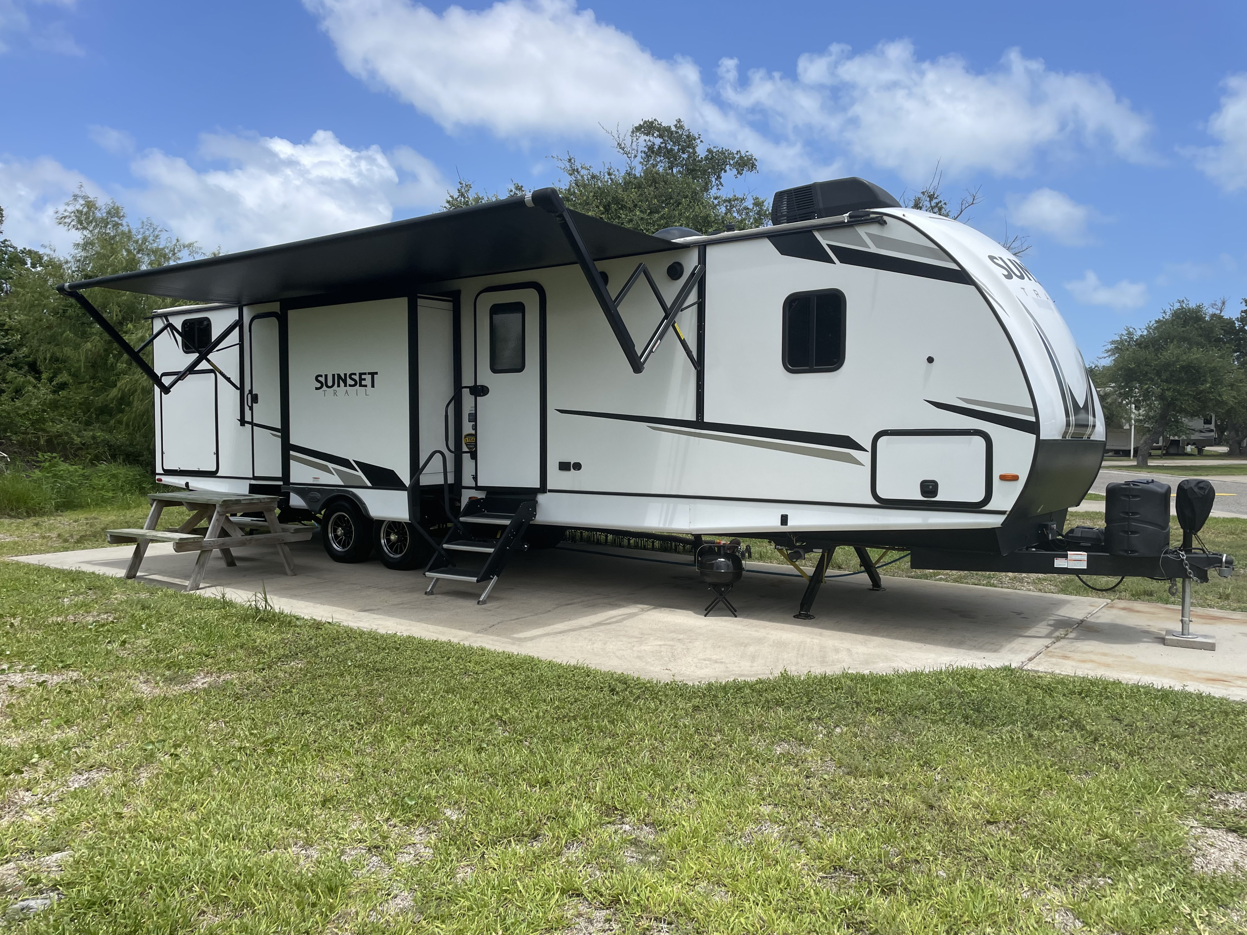 Candice and Terrys family friendly rv.
