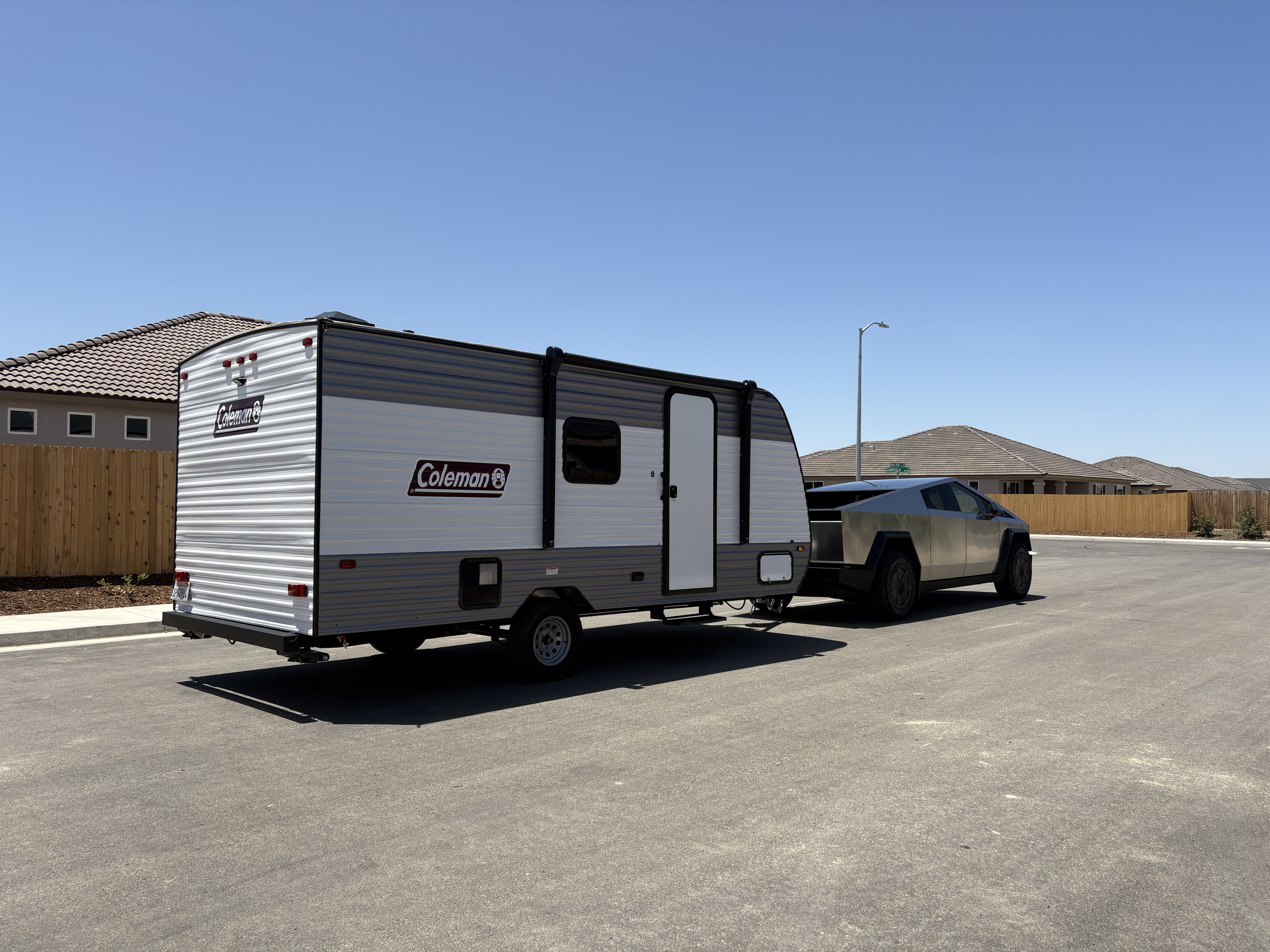 Your Hotel on Wheels, Sleeps Up to 6 "Susie"
