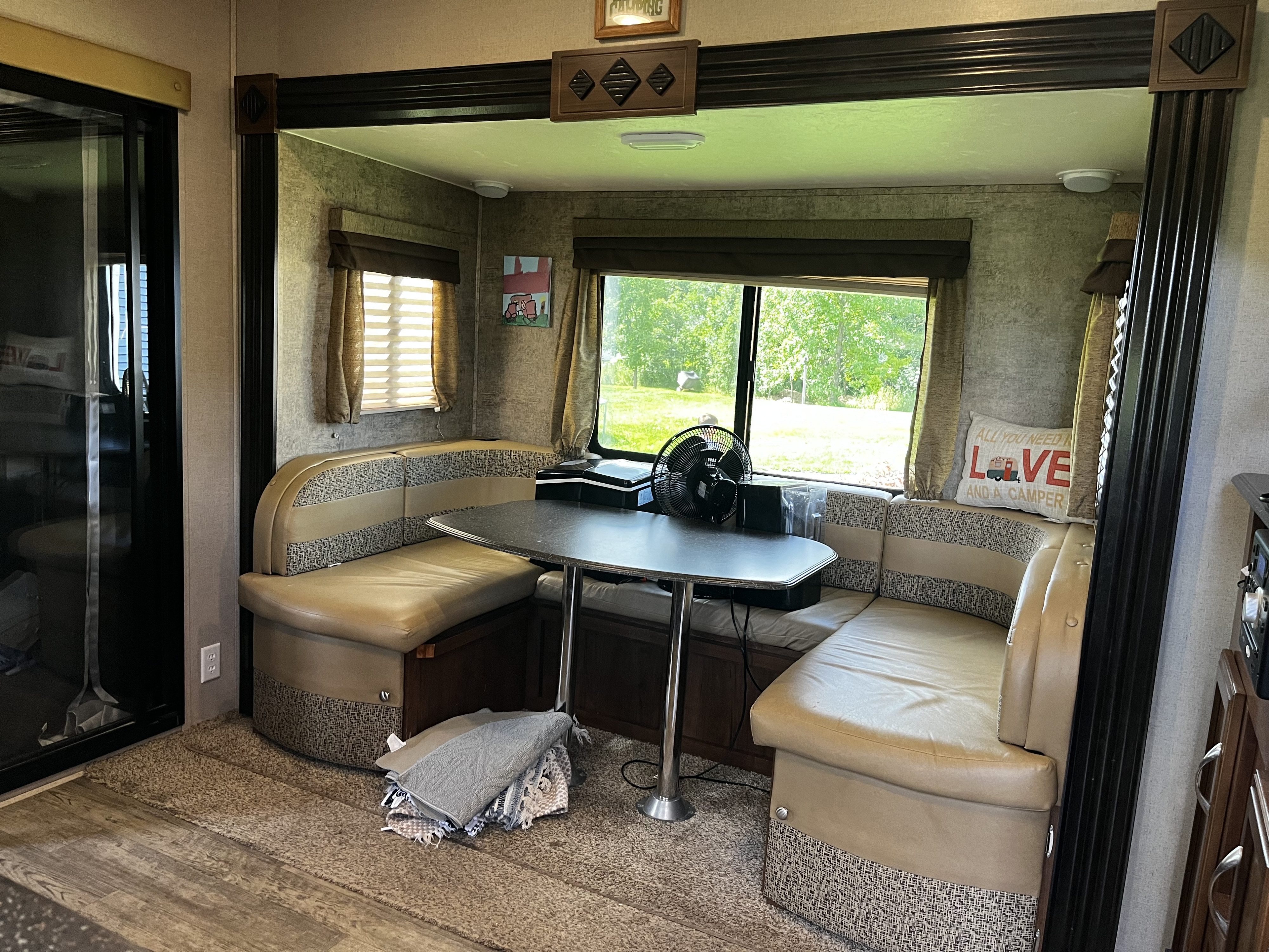 2016 Coachmen Freedom Express Blast 301BLDS