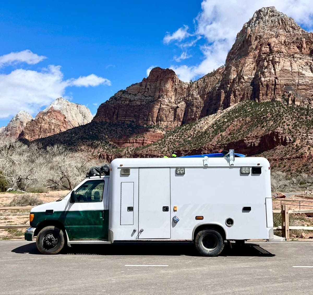 Island Ambo
