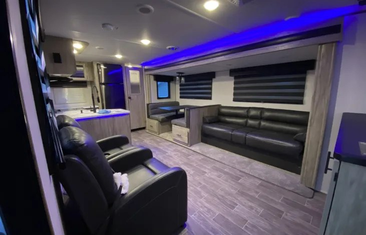 2021 Forest River RV - Cherokee Alpha Wolf 27RK-L