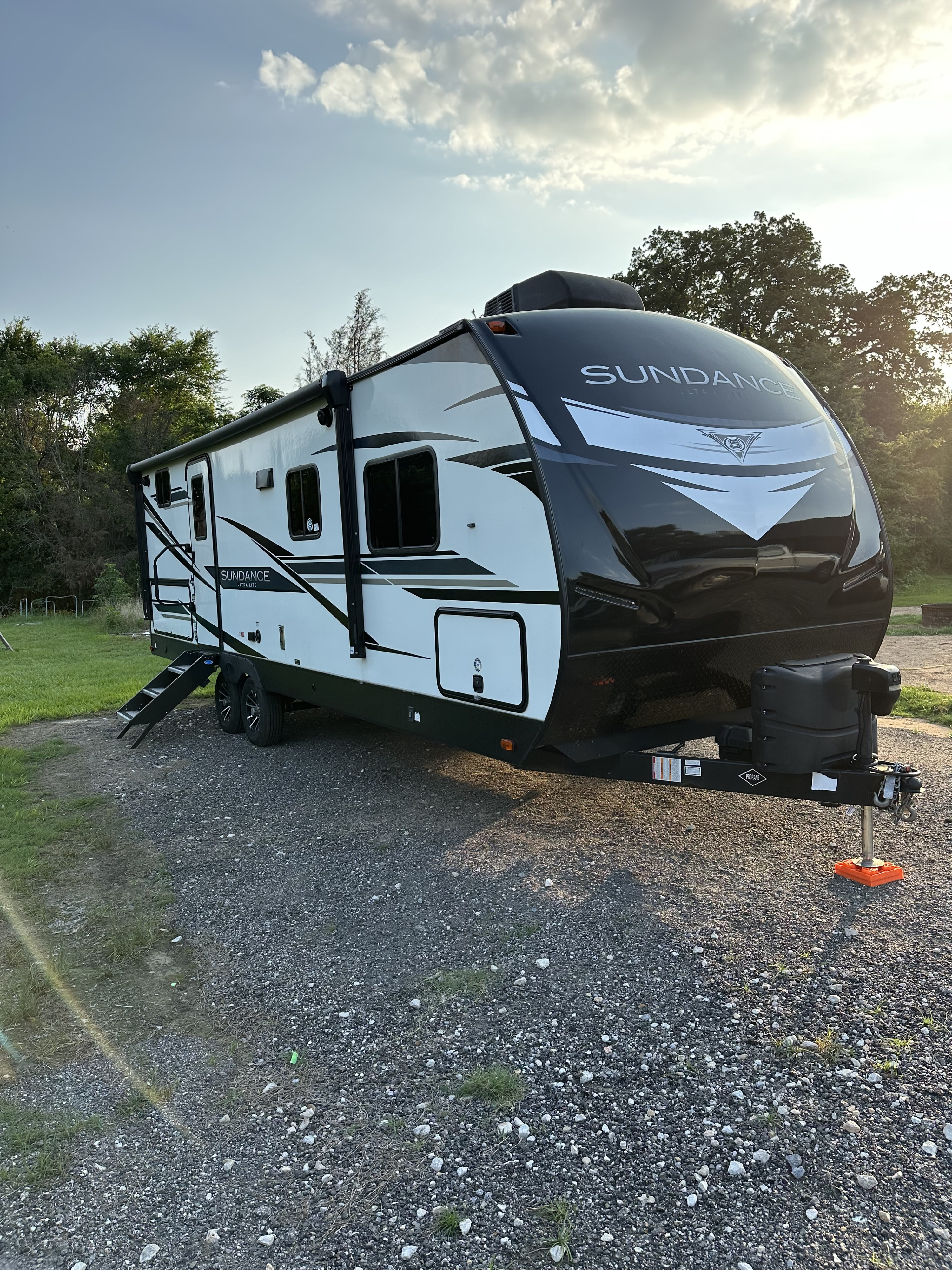 2022 Heartland RVs Sundance Ultra Lite