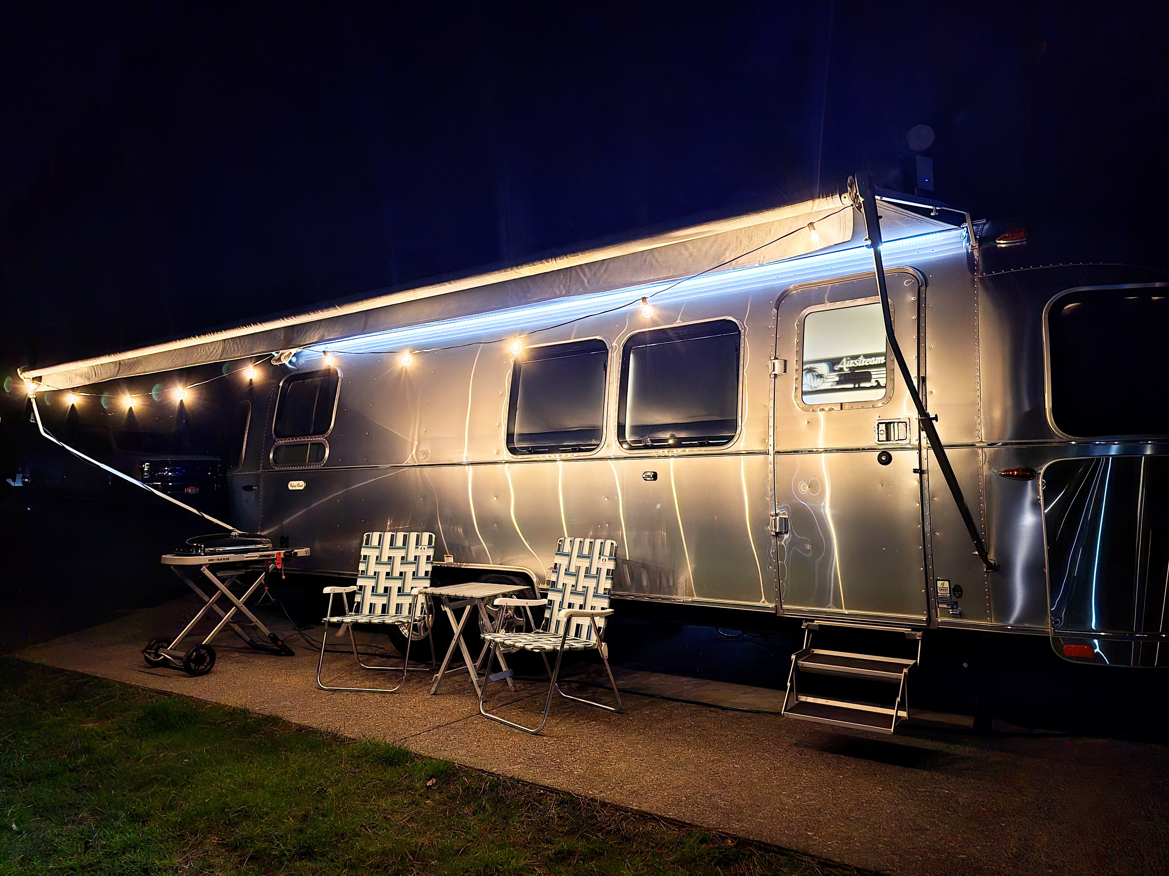 Coolest Glamper in the Park! (Airstream Flying Cloud)