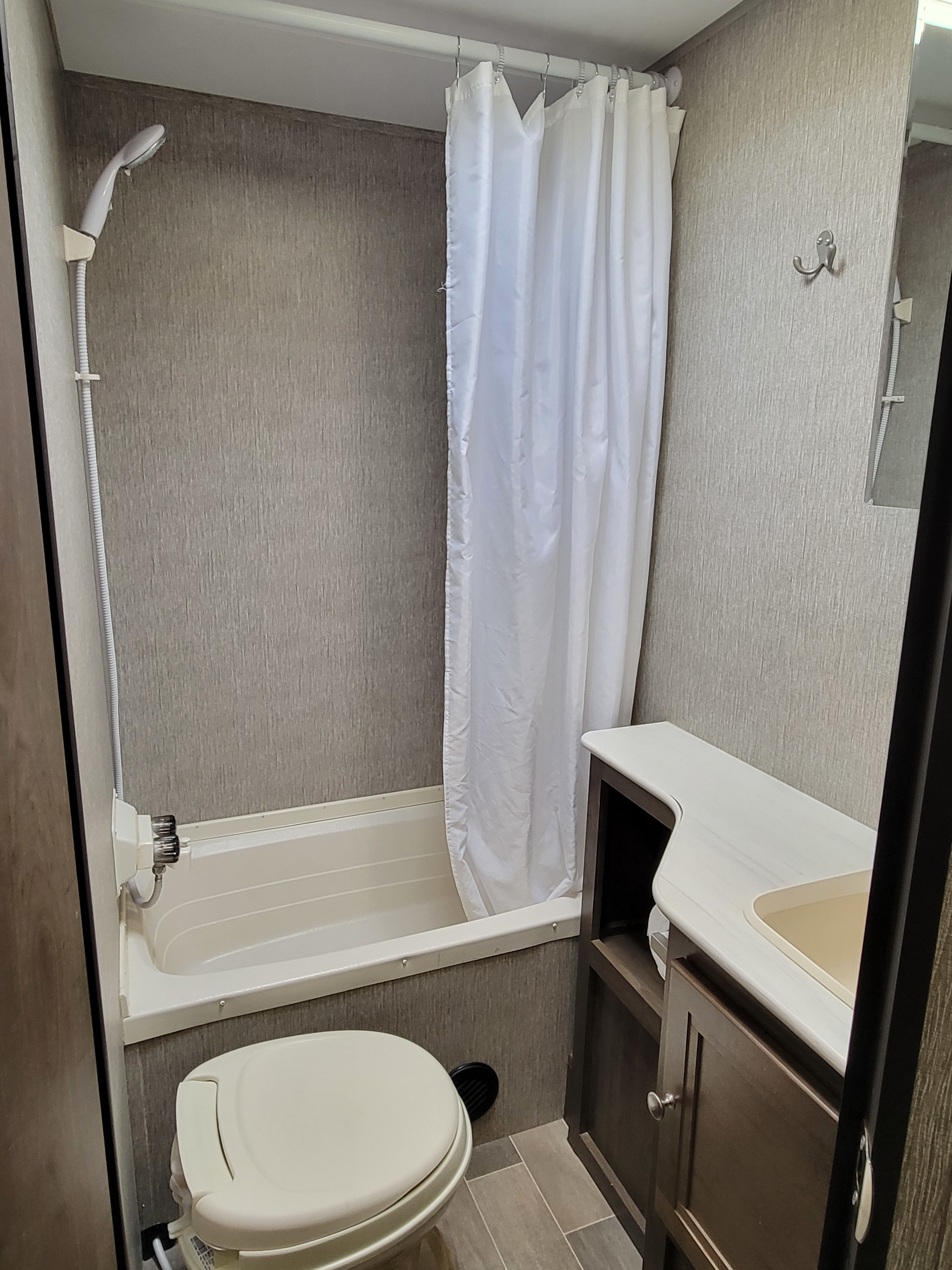 Travel trailer RV Rental 