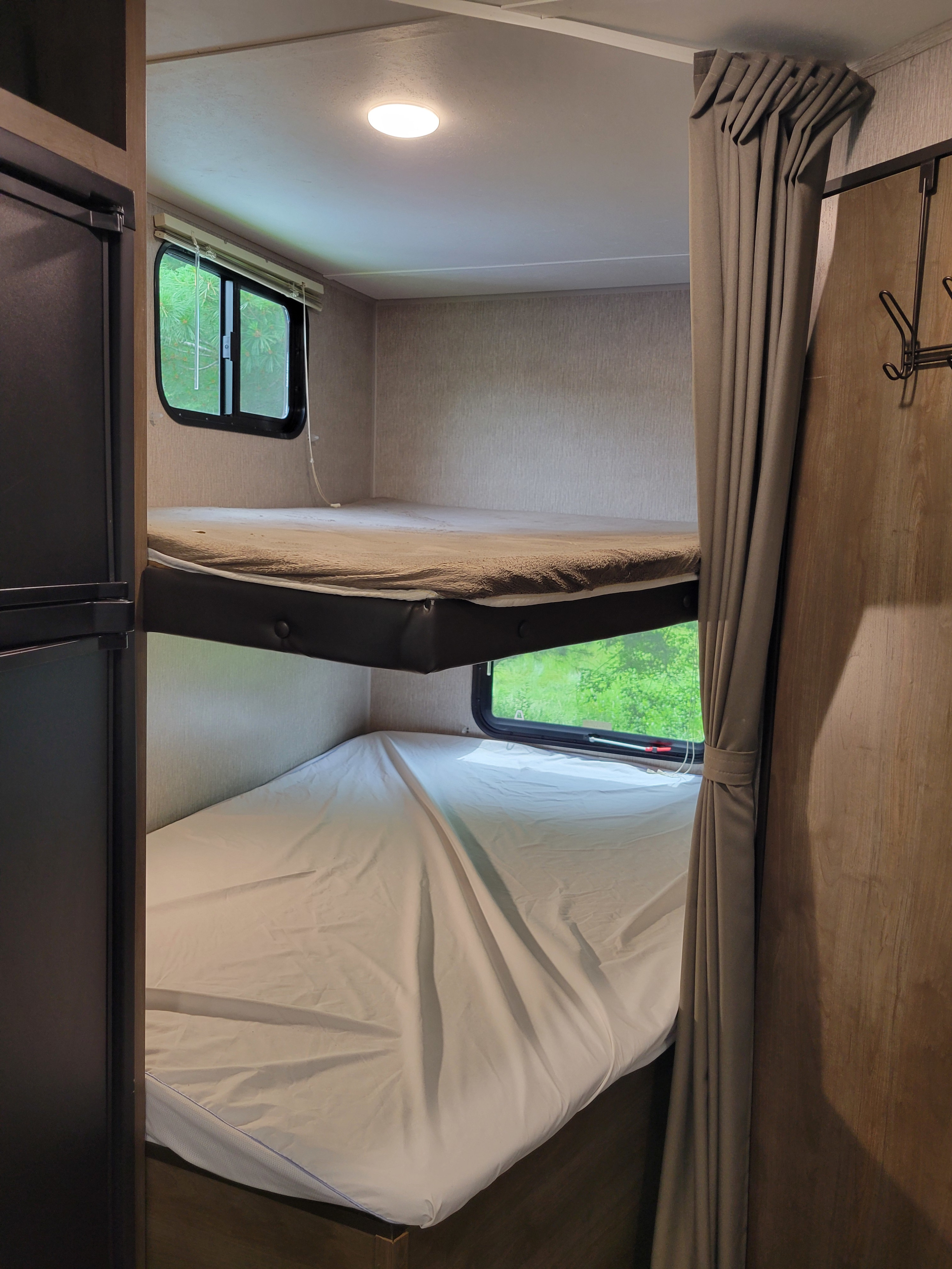 Travel trailer RV Rental 
