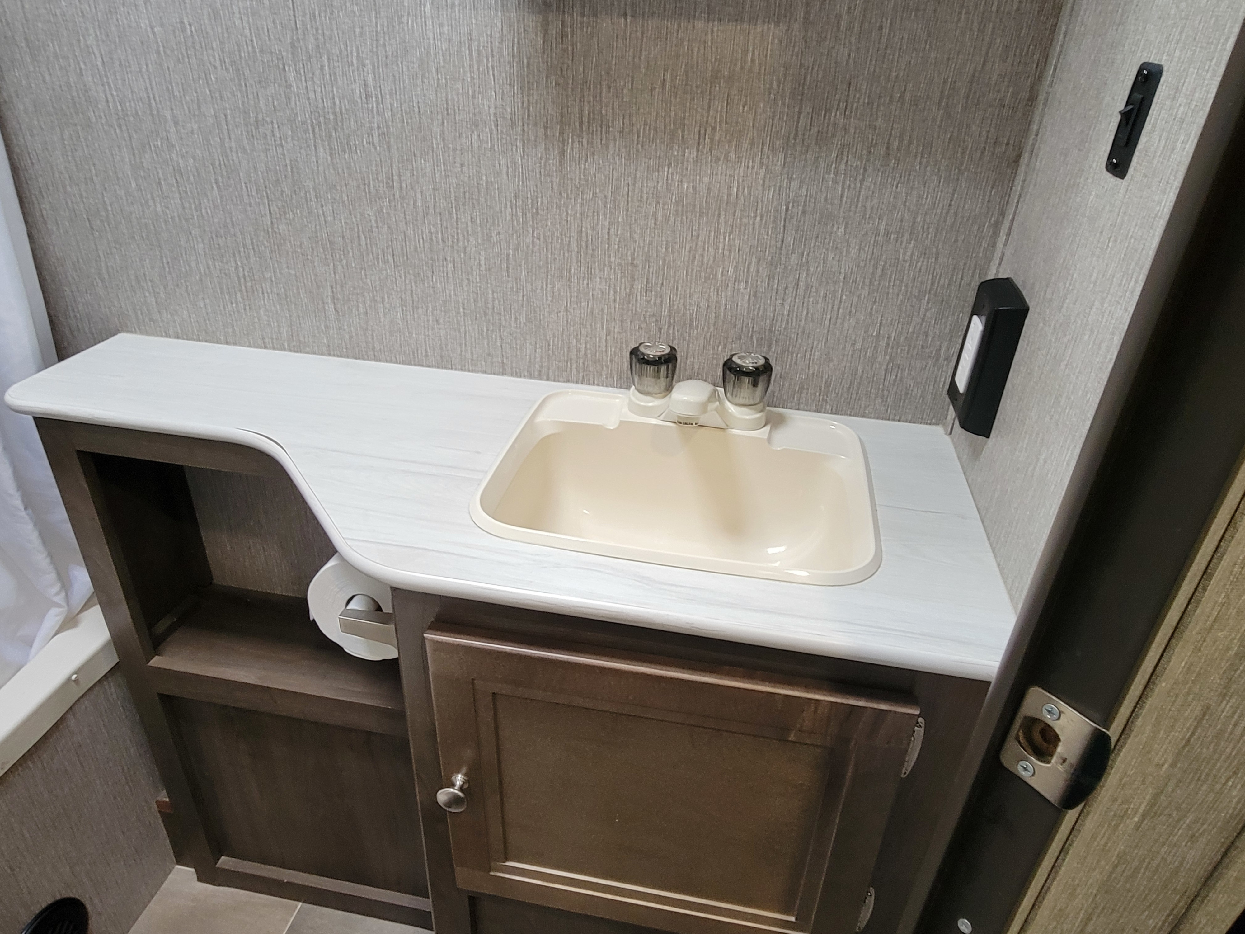 Travel trailer RV Rental 