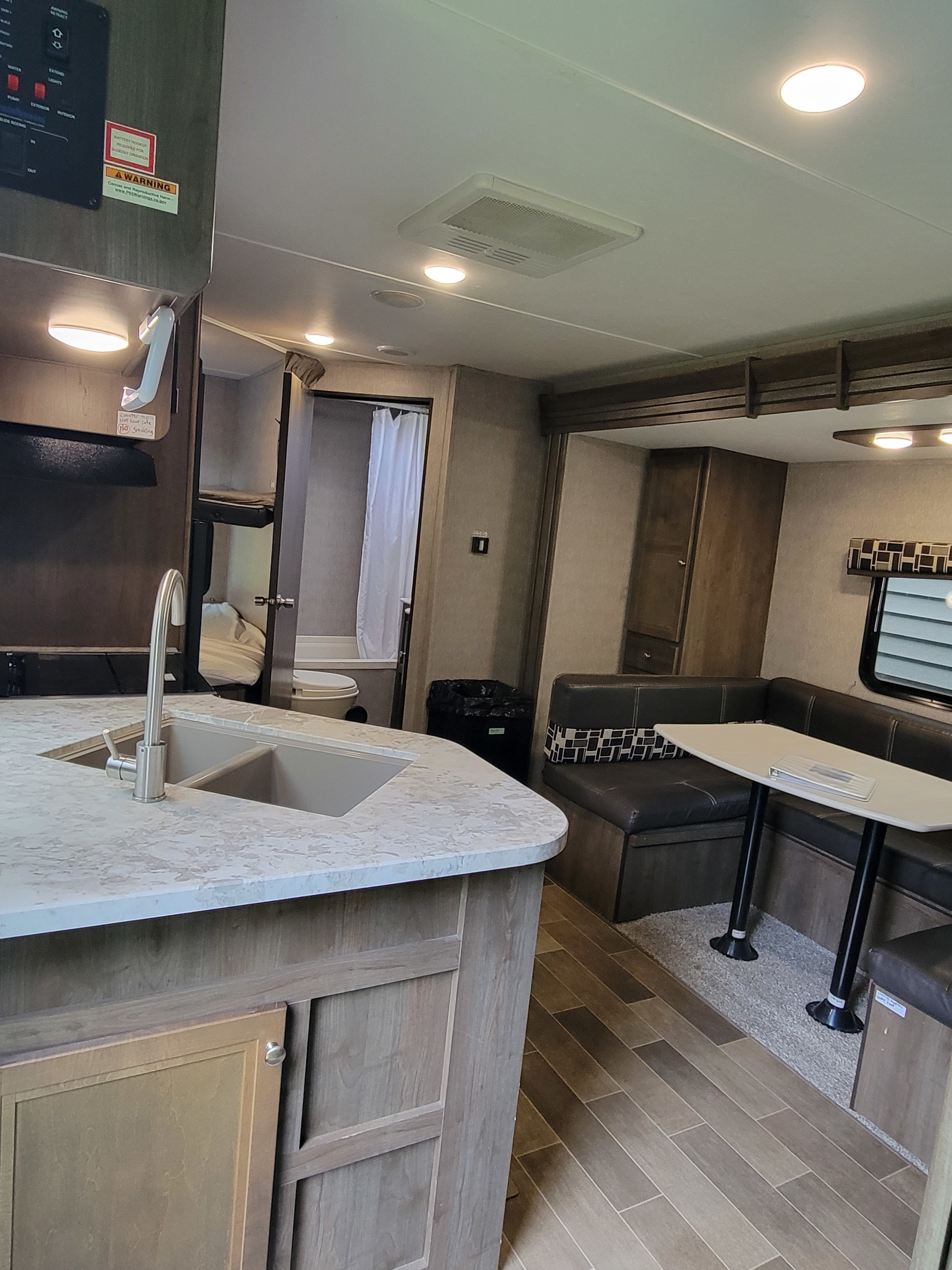 Travel trailer RV Rental 
