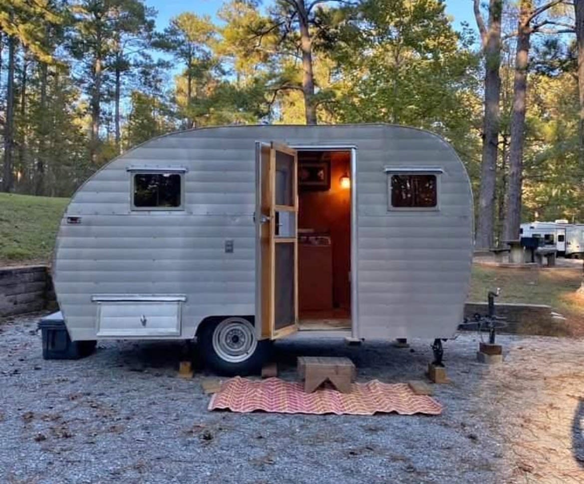 1954 Vintage Shasta