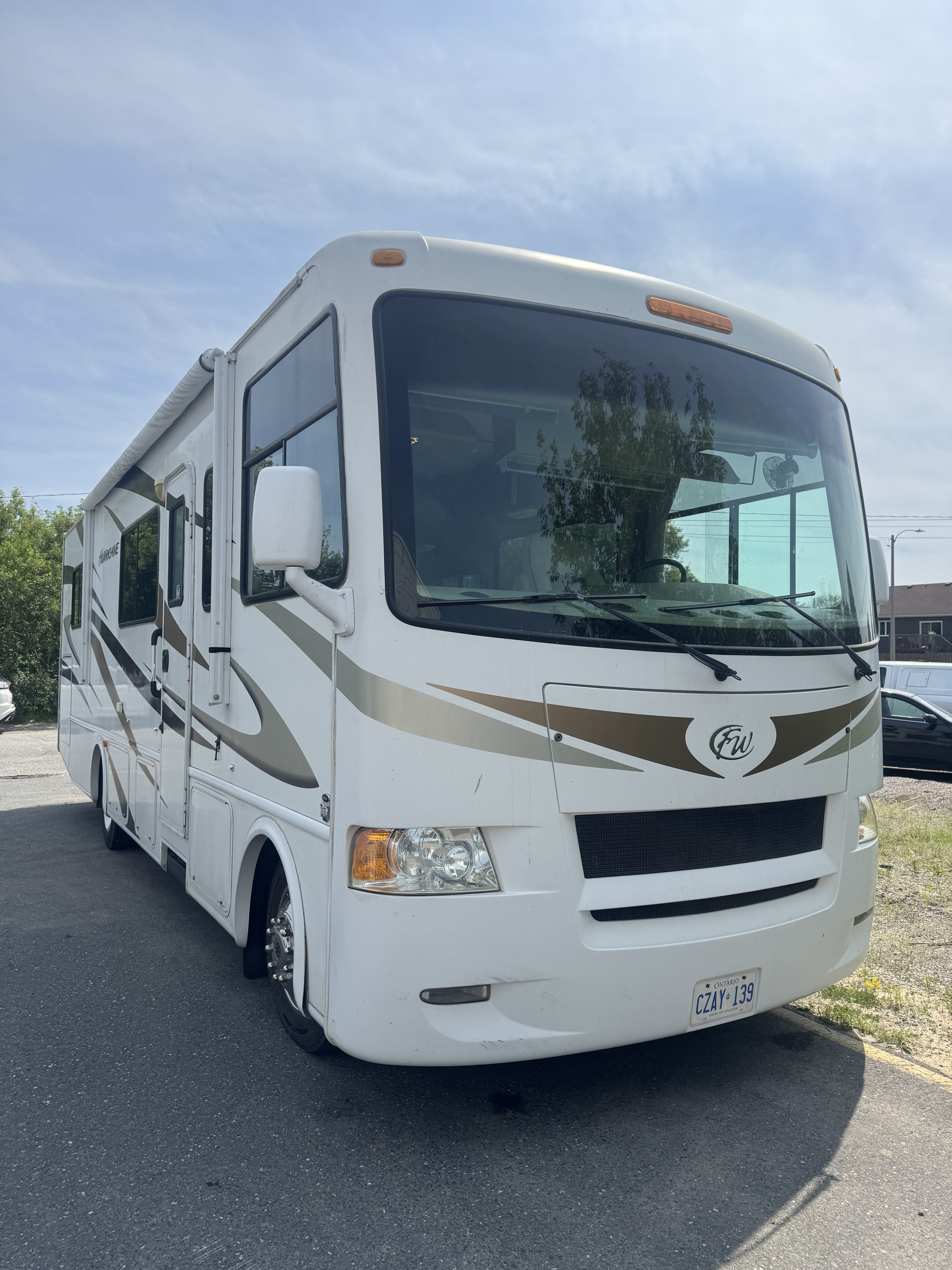 Shane’s Class A Paradise – Your Home on Wheels!