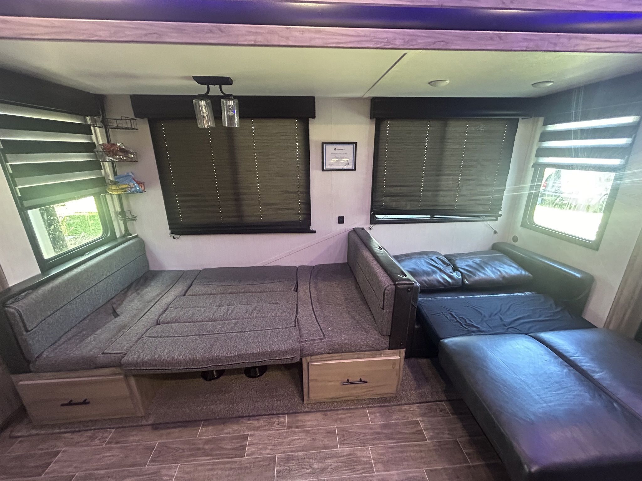 Fifth-wheel RV Rental 
