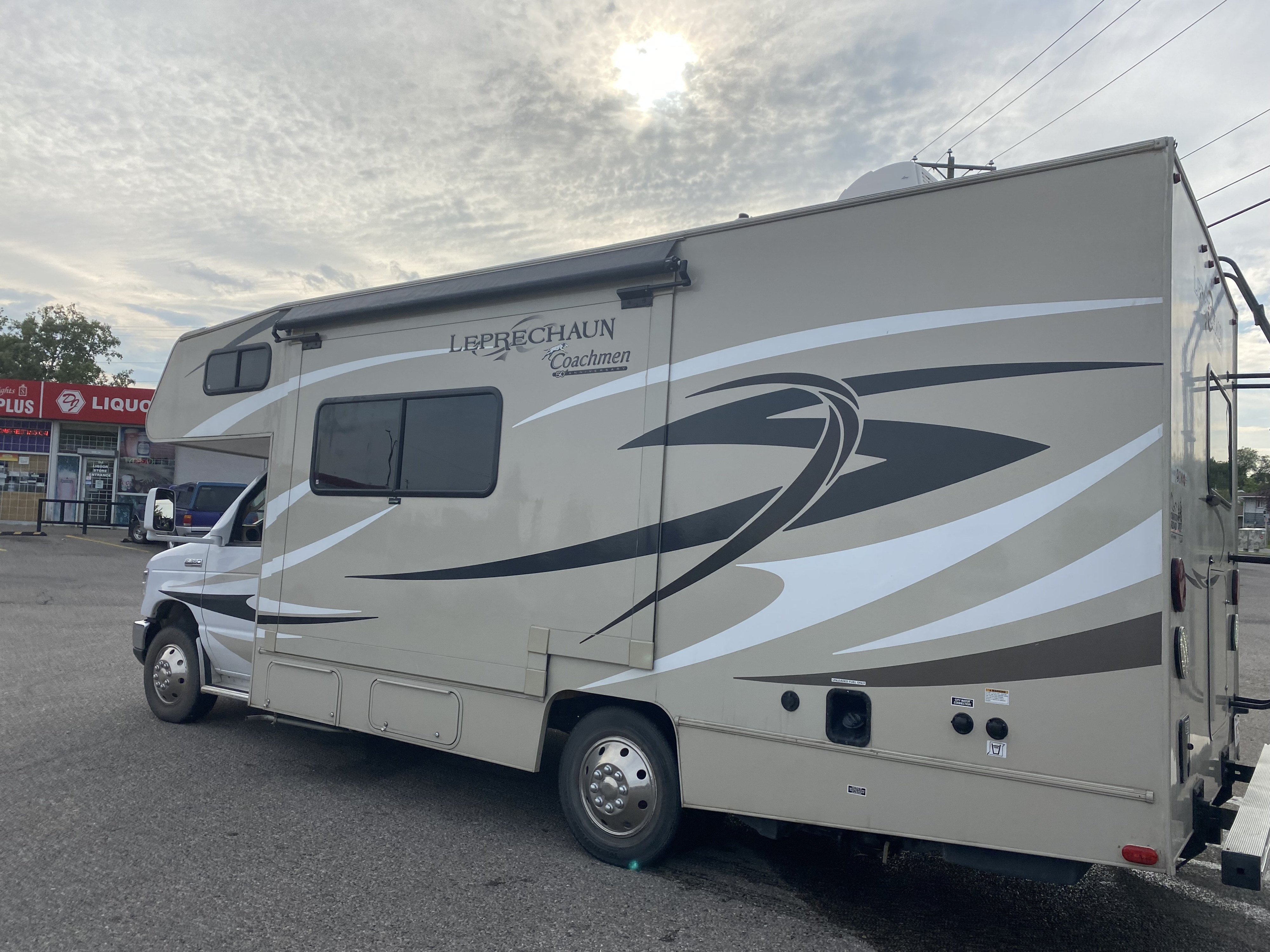 2015 Coachmen Leprechaun View 4 - Calgary RV Rental Details