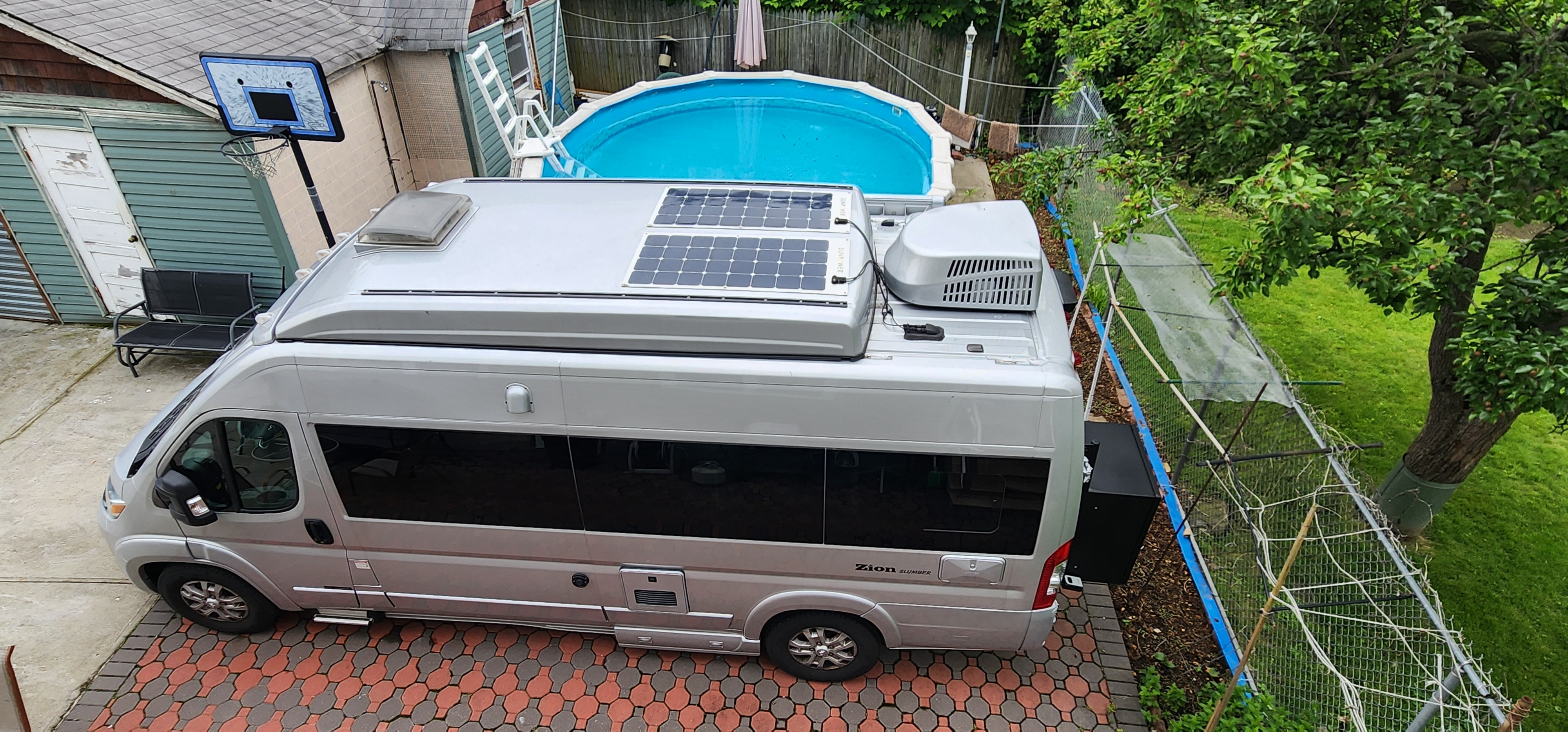 2023 Roadtrek, Self Contained , Low Mileage with Starlink Mini in NYC Area