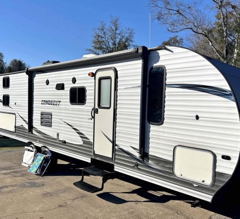 Gulf Stream Conquest Camper