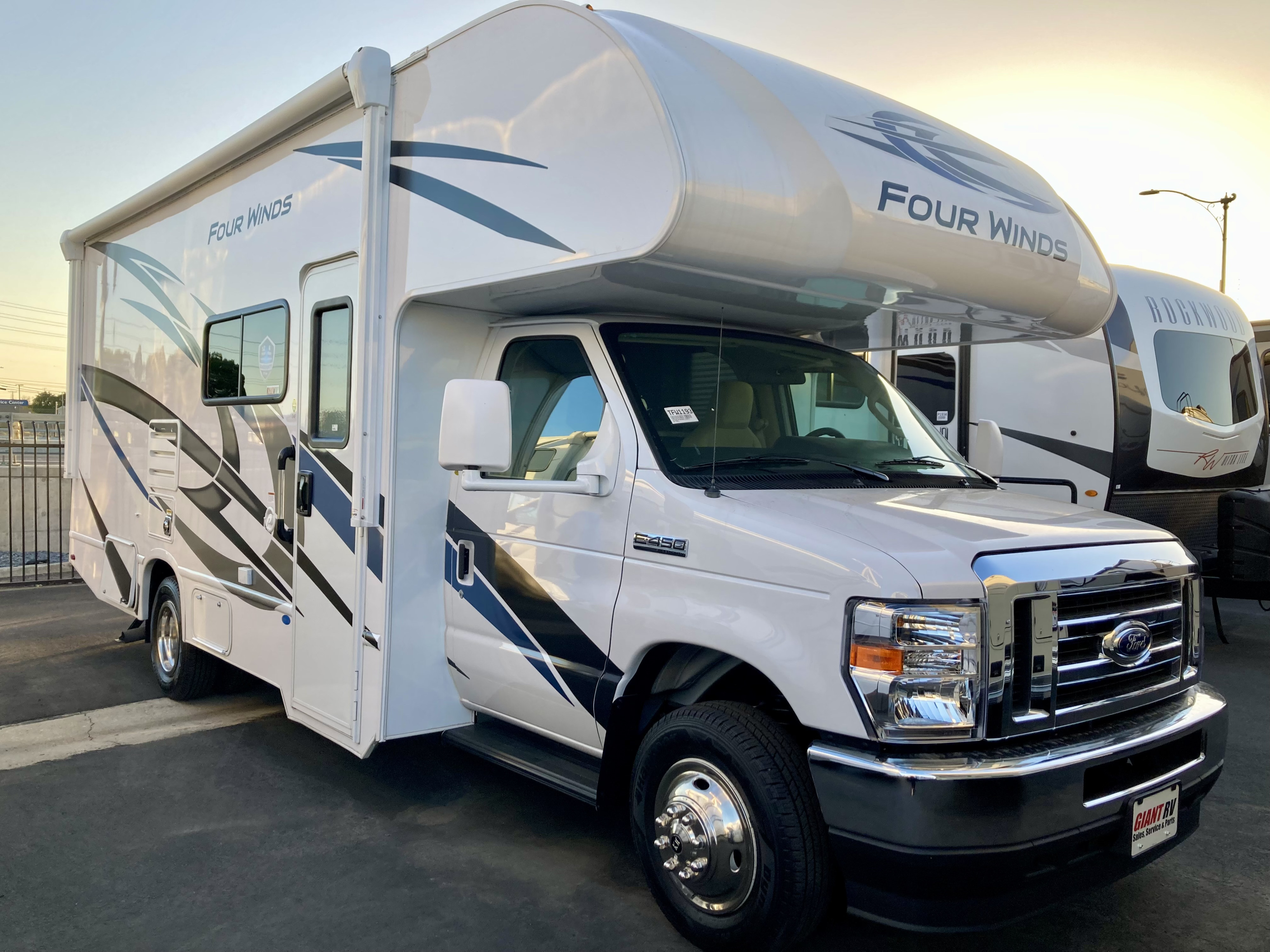 Pristine, Well-Equipped Class C RV