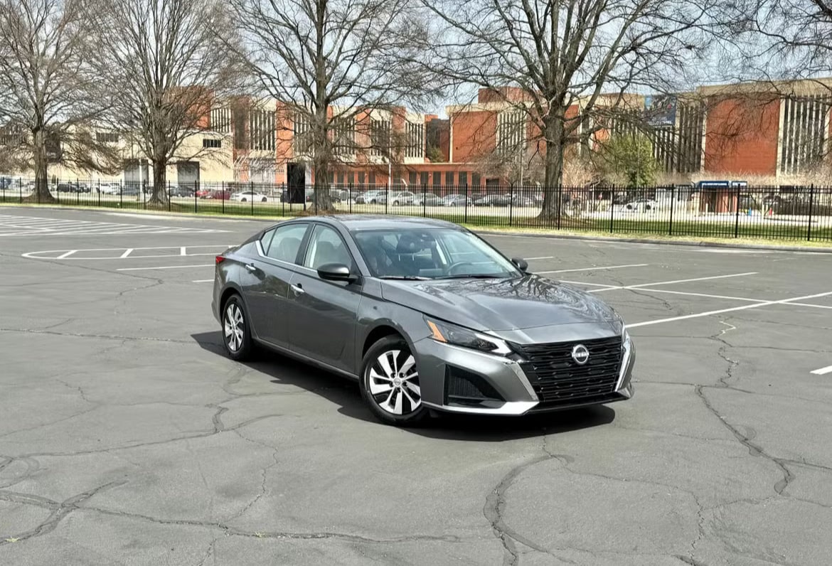 2025 Nissan Altima