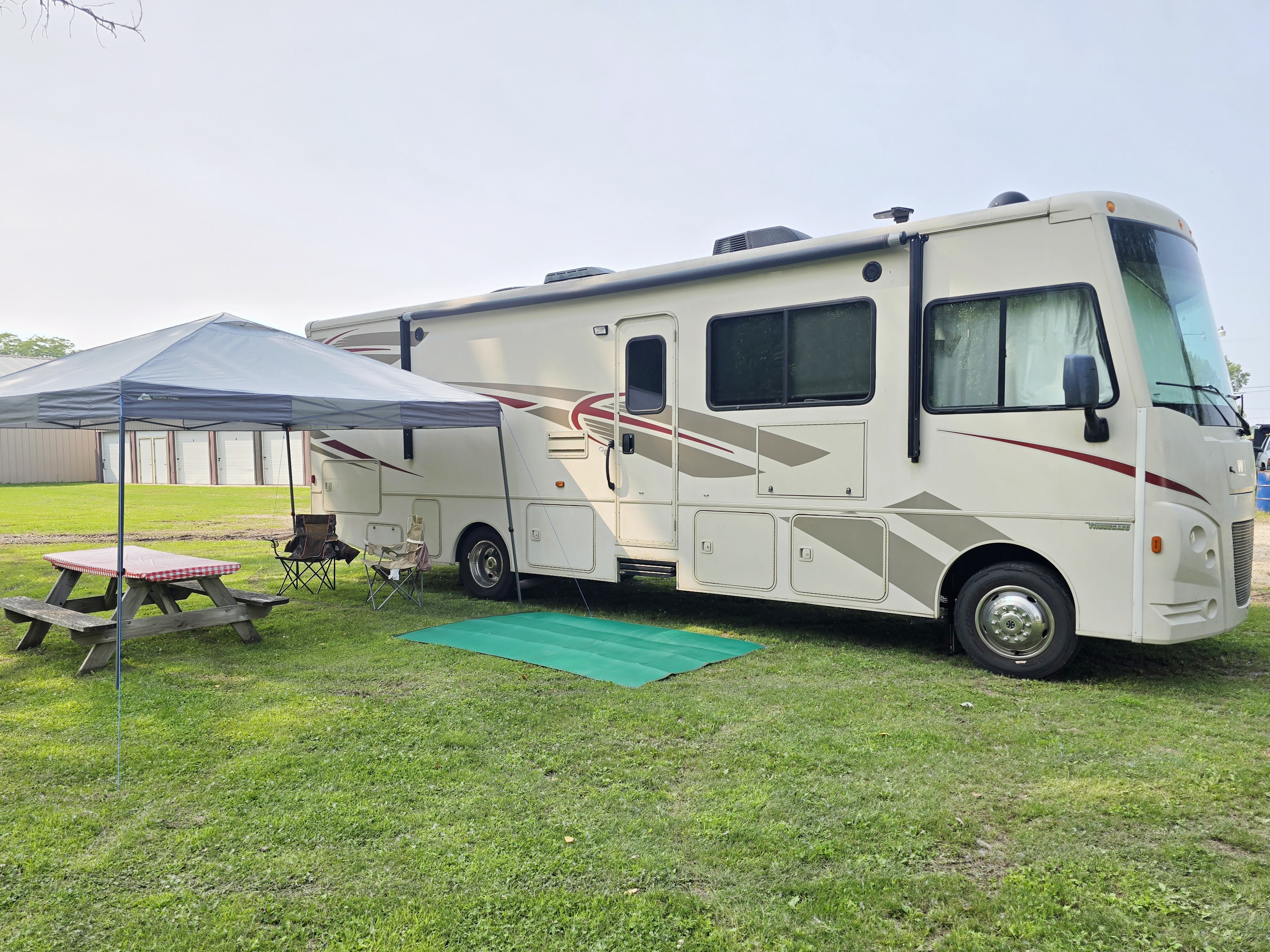 2017 Winnebago Vista 31BE Motorhome