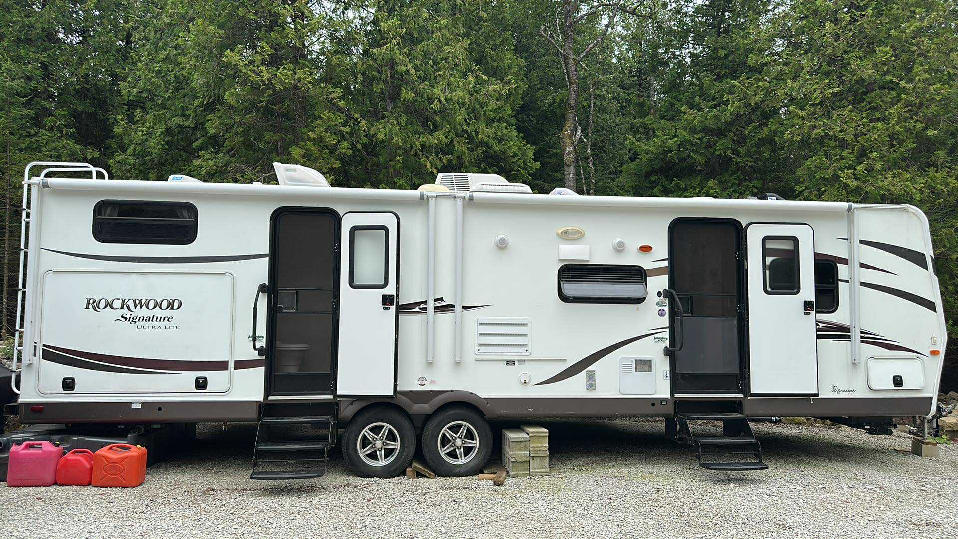 2015 Forest River Rockwood Signature Ultra Lite