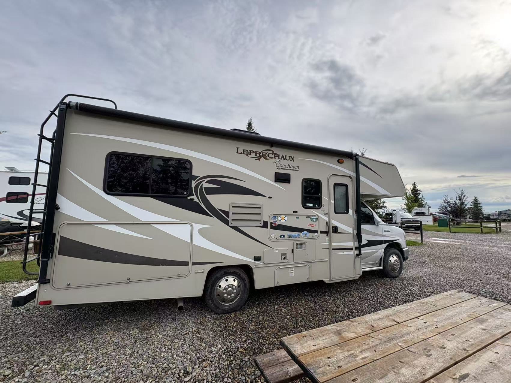 2015 Coachmen Leprechaun View 9 - Calgary RV Rental Details