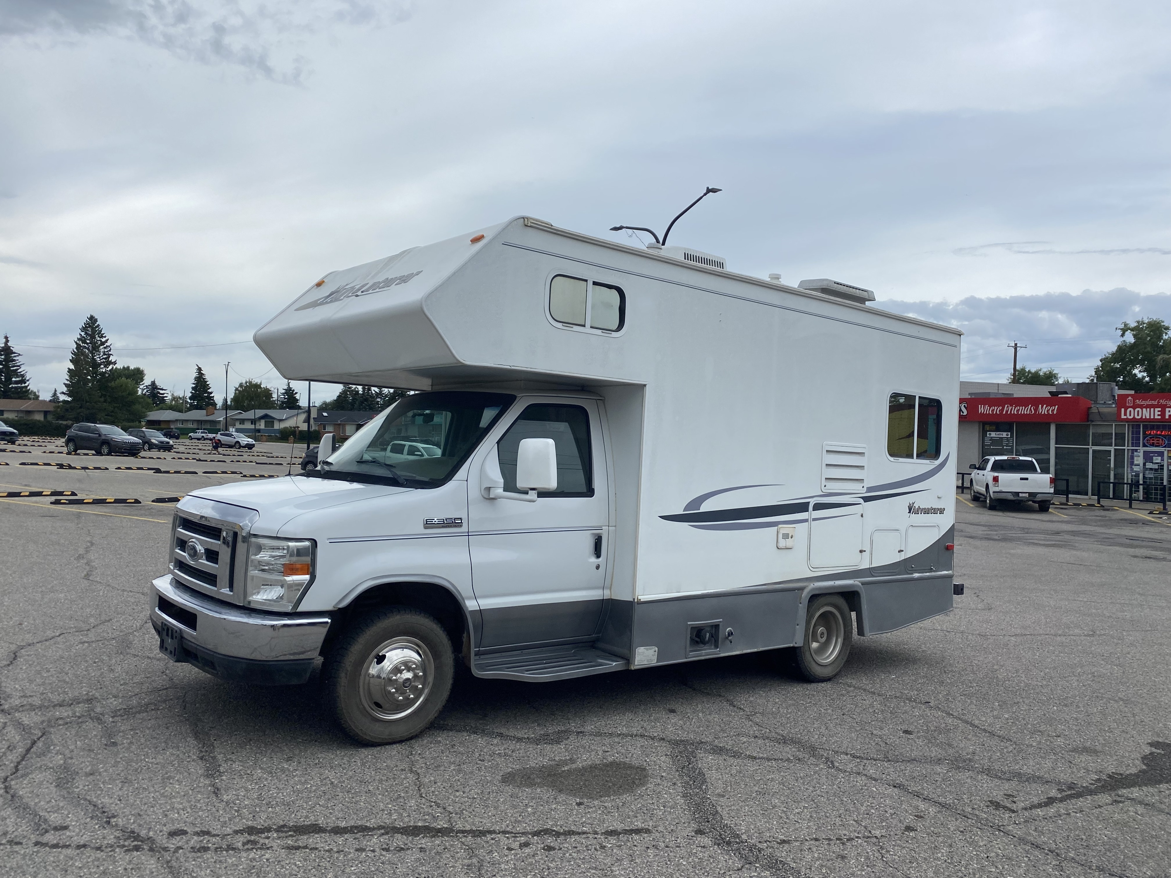 2008 Adventurer 200WR View 7 - Calgary RV Rental Details