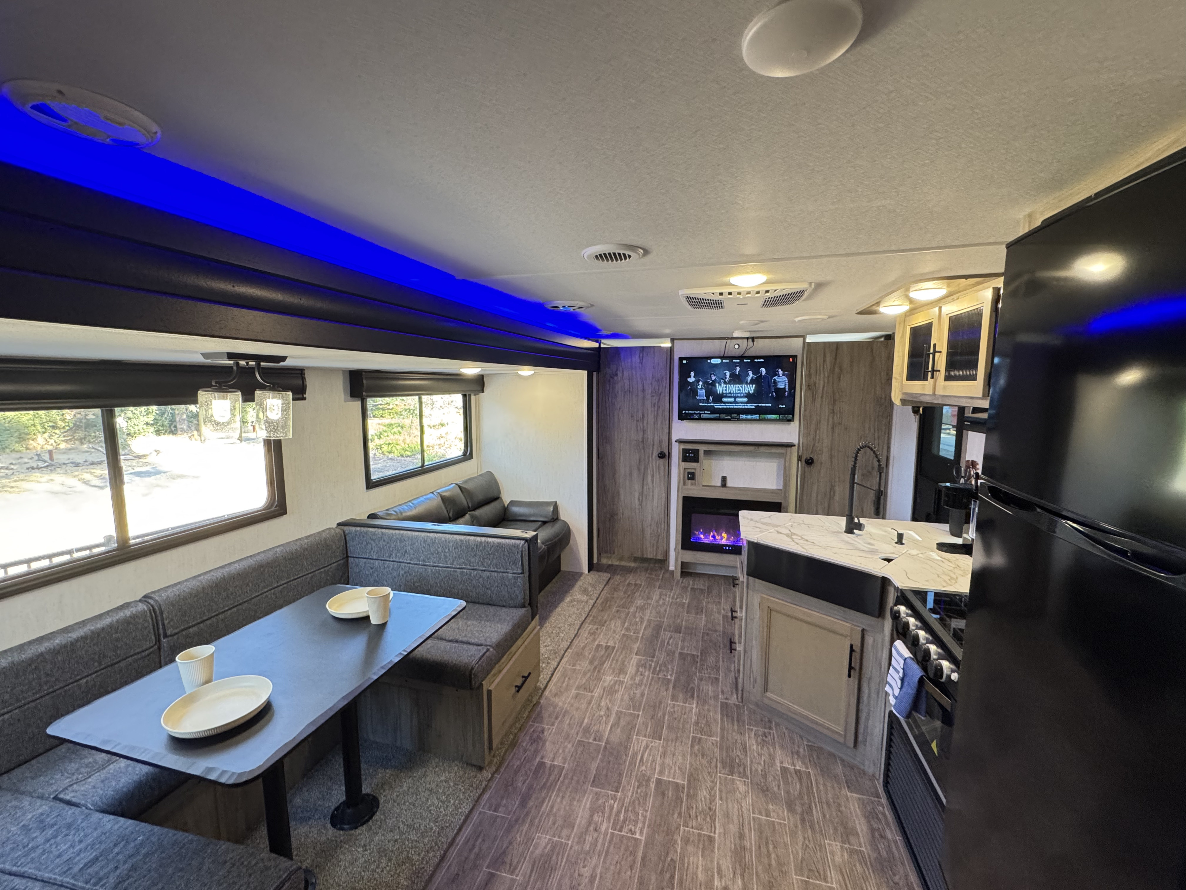 2017 Forest River Cherokee Grey Wolf Travel trailer in Rancho