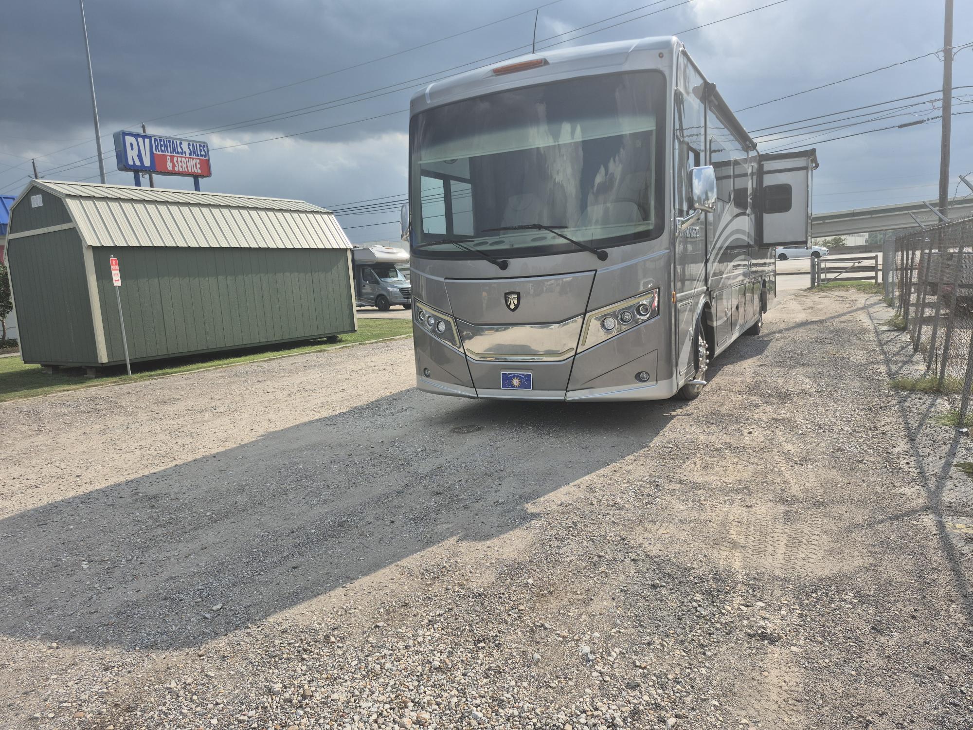 1303 2022 Thor Motor Coach Palazzo 37.5