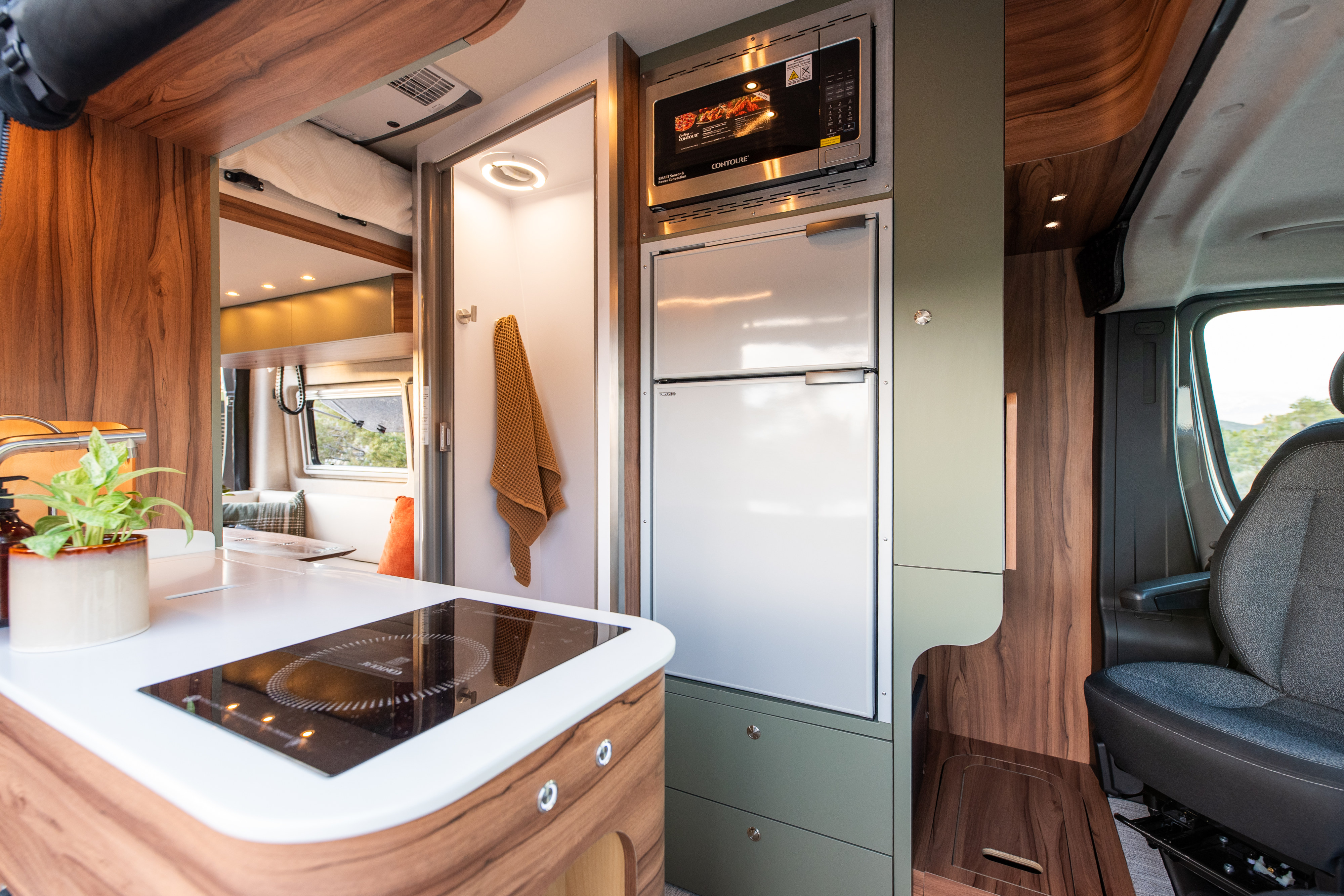 "Patience" | 2025 Noovo Plus - Heat/AC, Shower, Sleeps 4