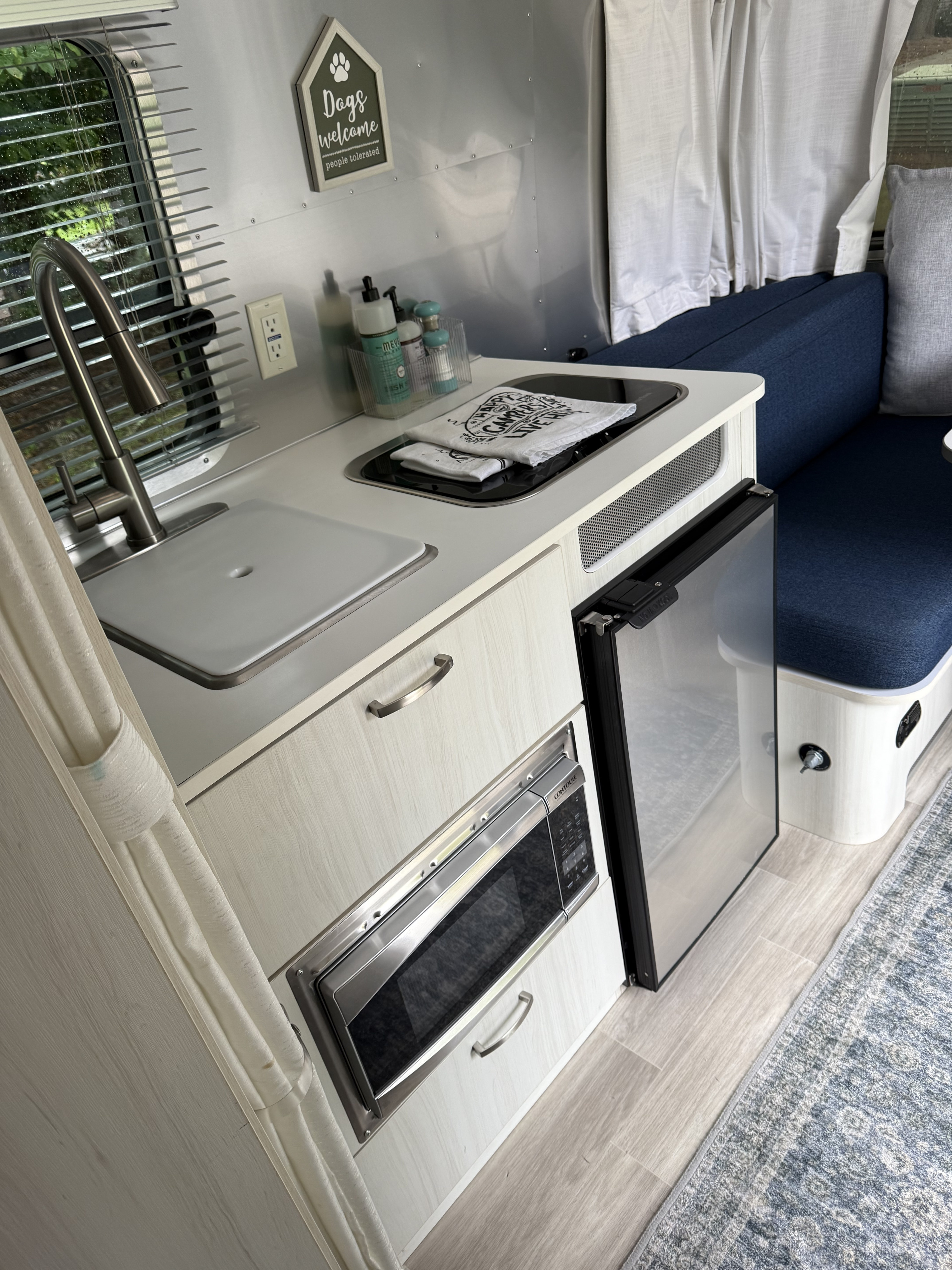 Travel trailer RV Rental 
