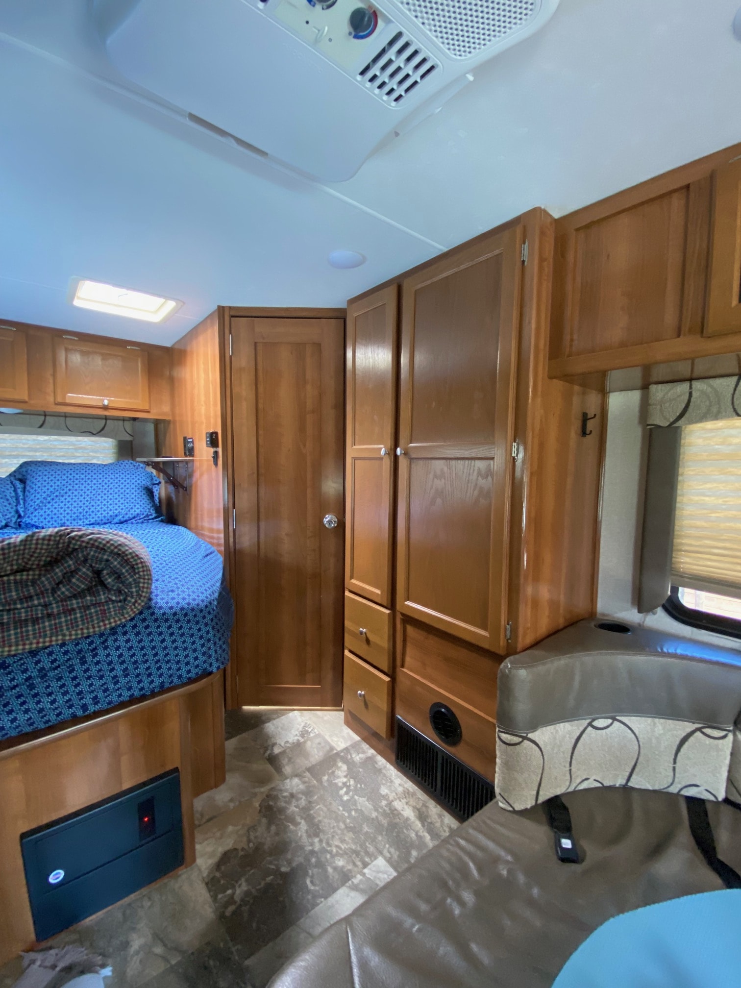 Large armoire and drawers.. Forest River Coachmen Leprechaun 2019