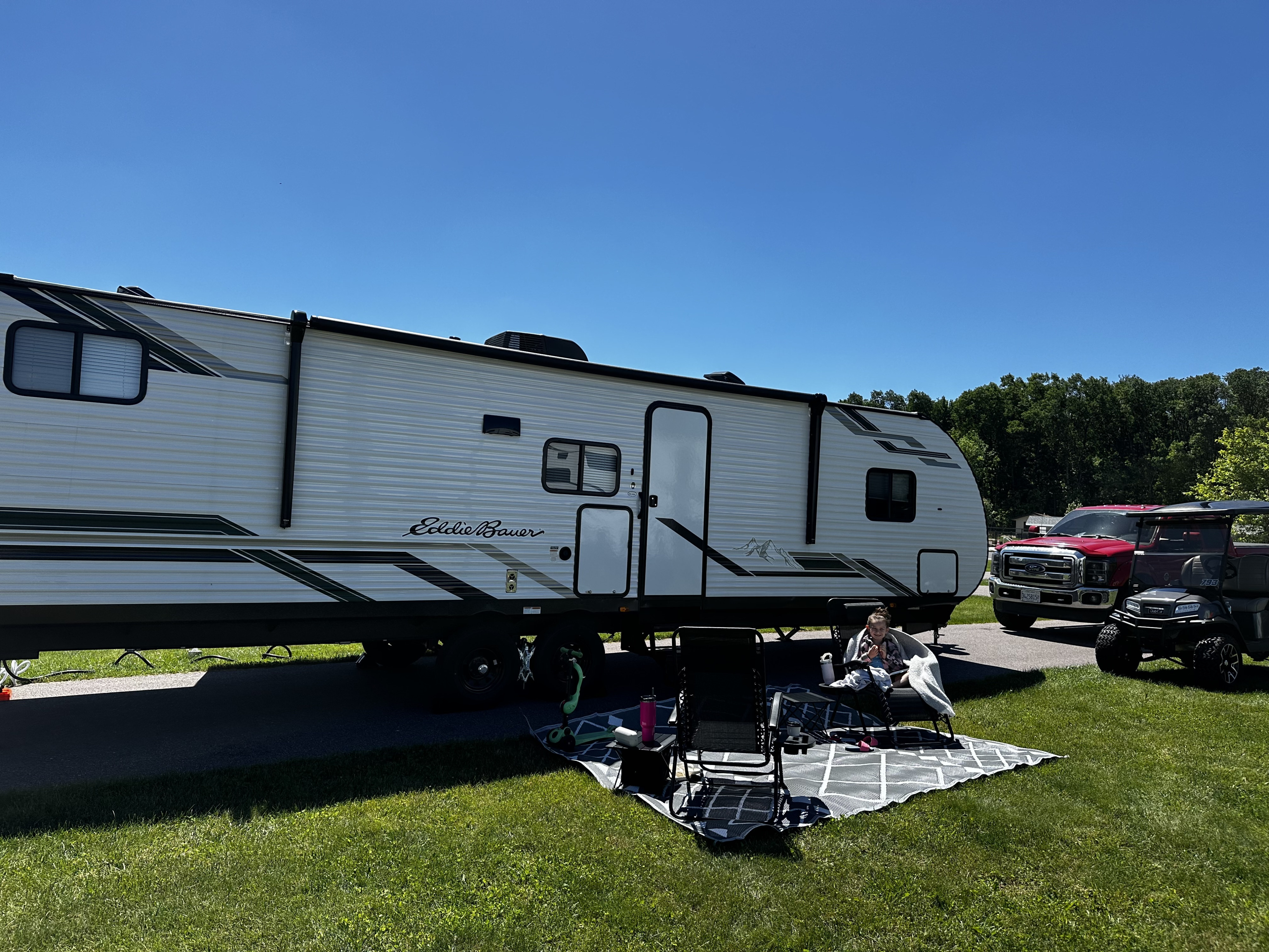 Glamping & Grace - Your HGTV Inspired "Roamstead"