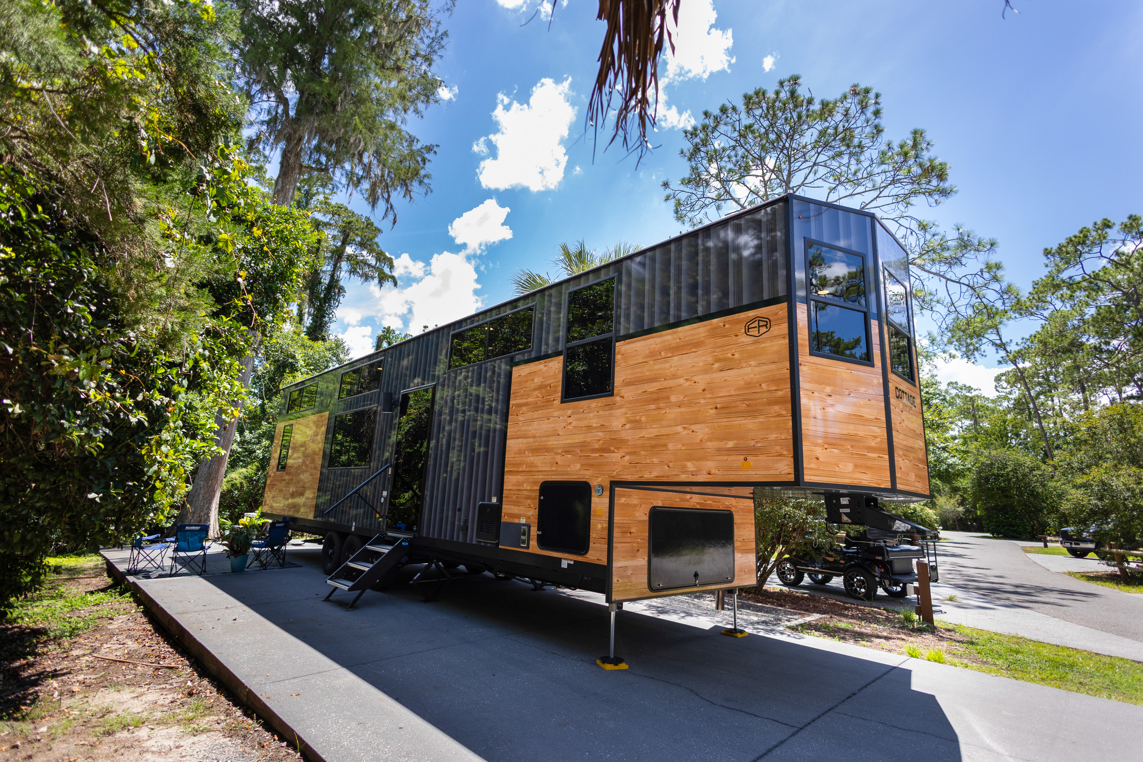 The Cabin - We Deliver To Fort Wilderness!