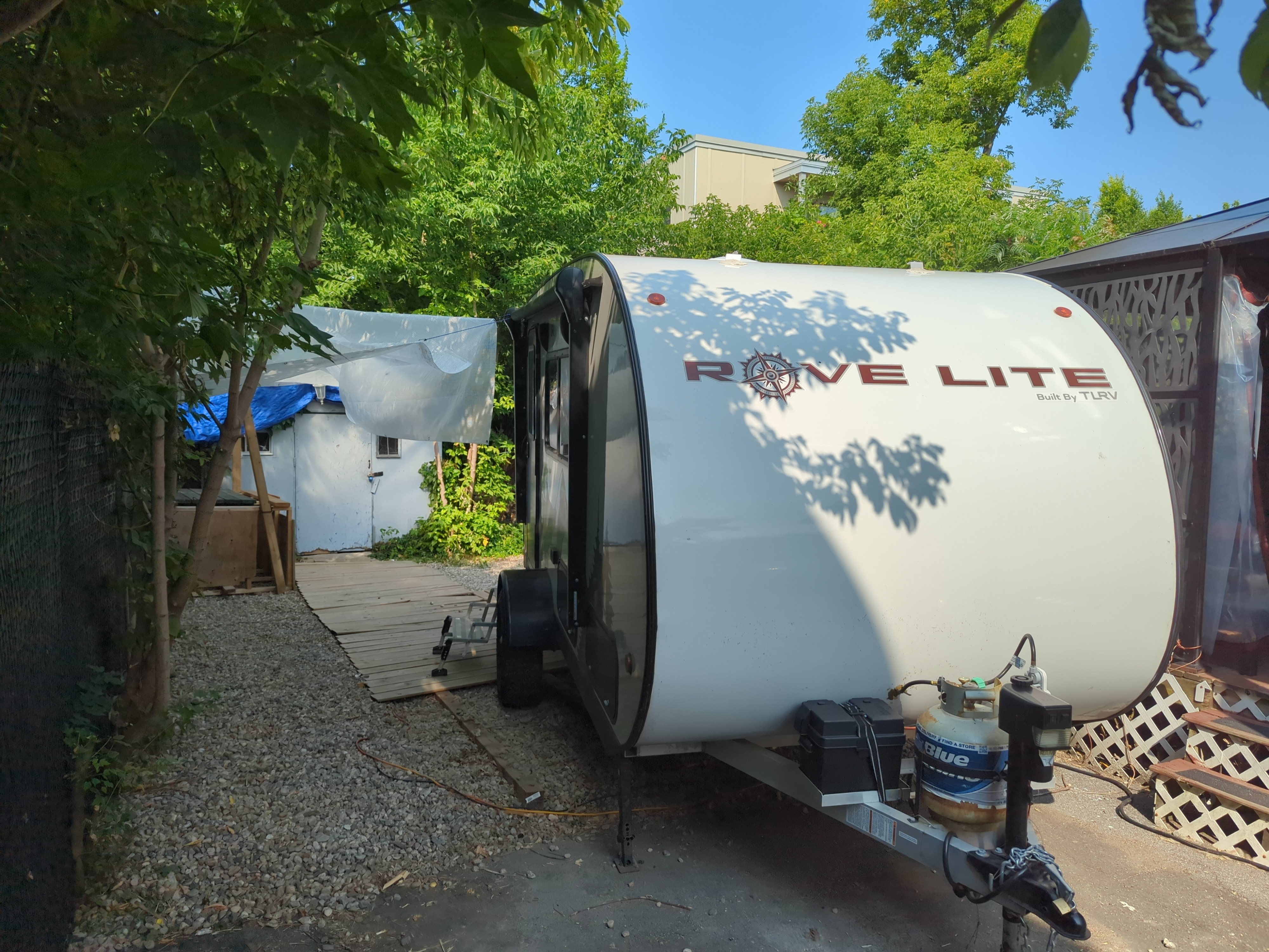 Boondock / Campsite, SUV Towable Travel Lite RV 14FD Travel Trailer