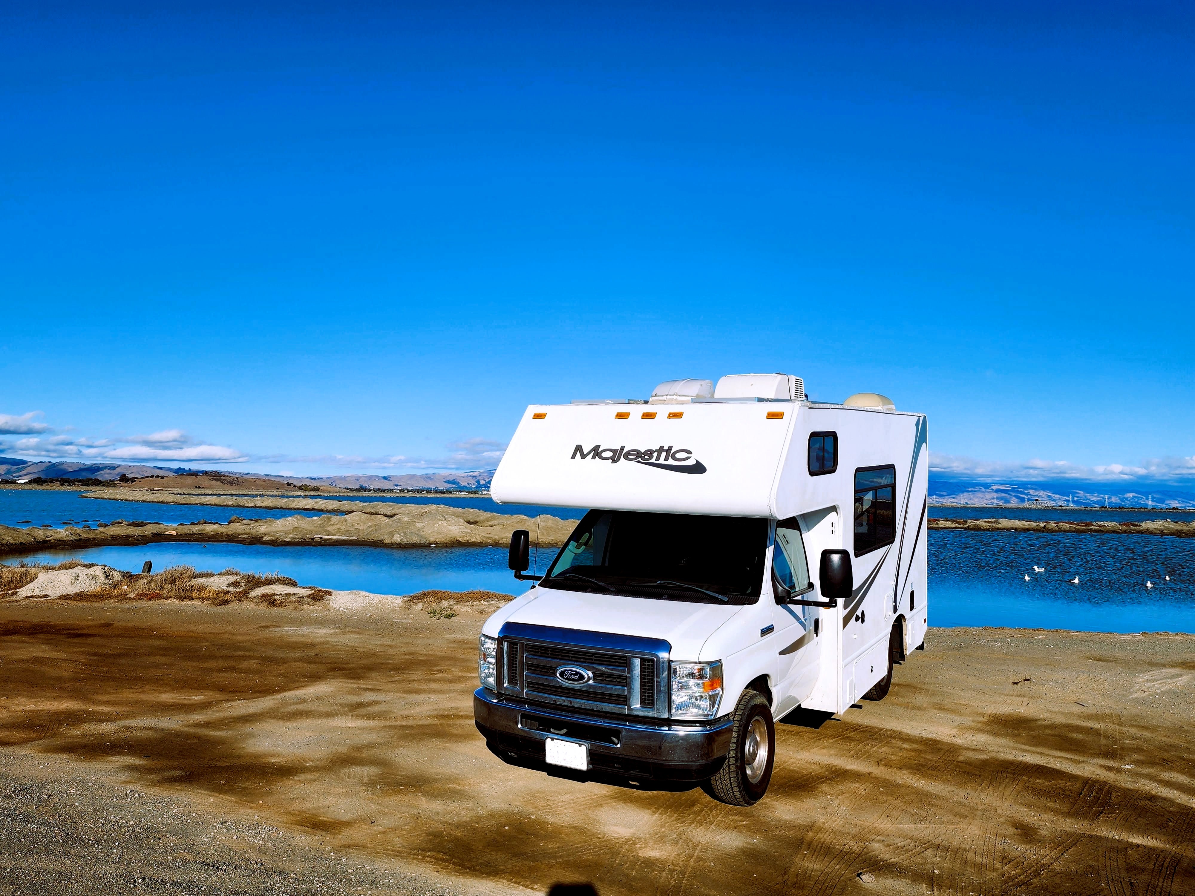 Meet “Wander” – Easy, Clean, Renovated 19' RV for New Travelers