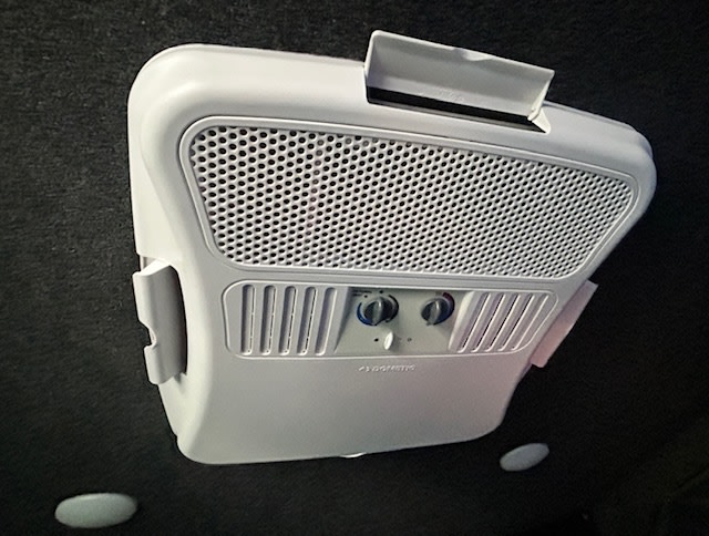 Stay cool in your RV rental! This Dometic ceiling-mounted AC unit provides comfort with easy-to-use controls.. InTech RV Flyer Explore 2020