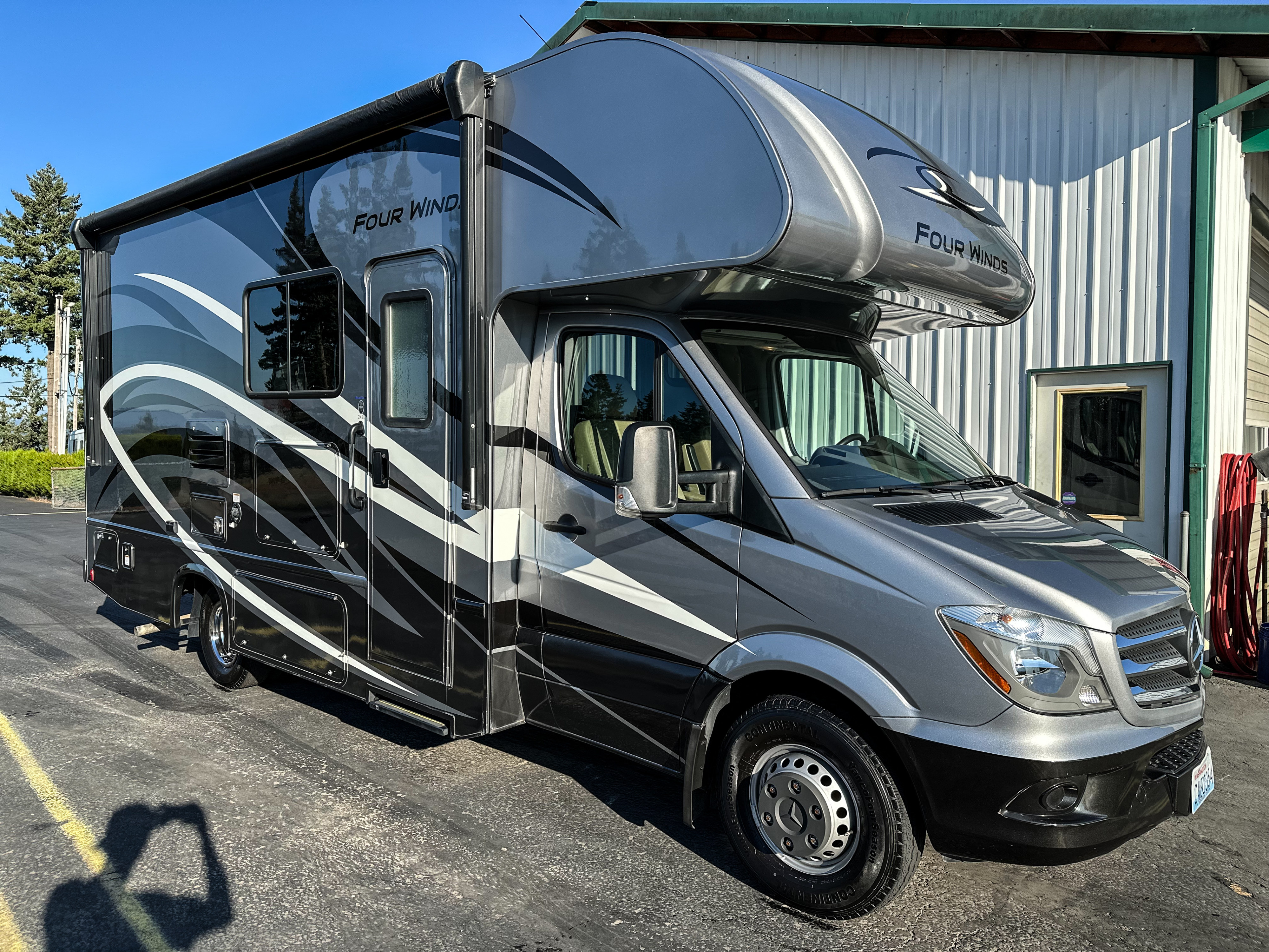 “Cascade Cruiser” – 2019 Thor Four Winds (Mercedes Diesel Class C)