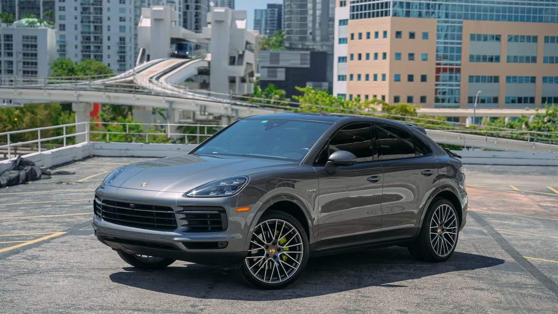 2020 Porsche Cayeene Hybrid