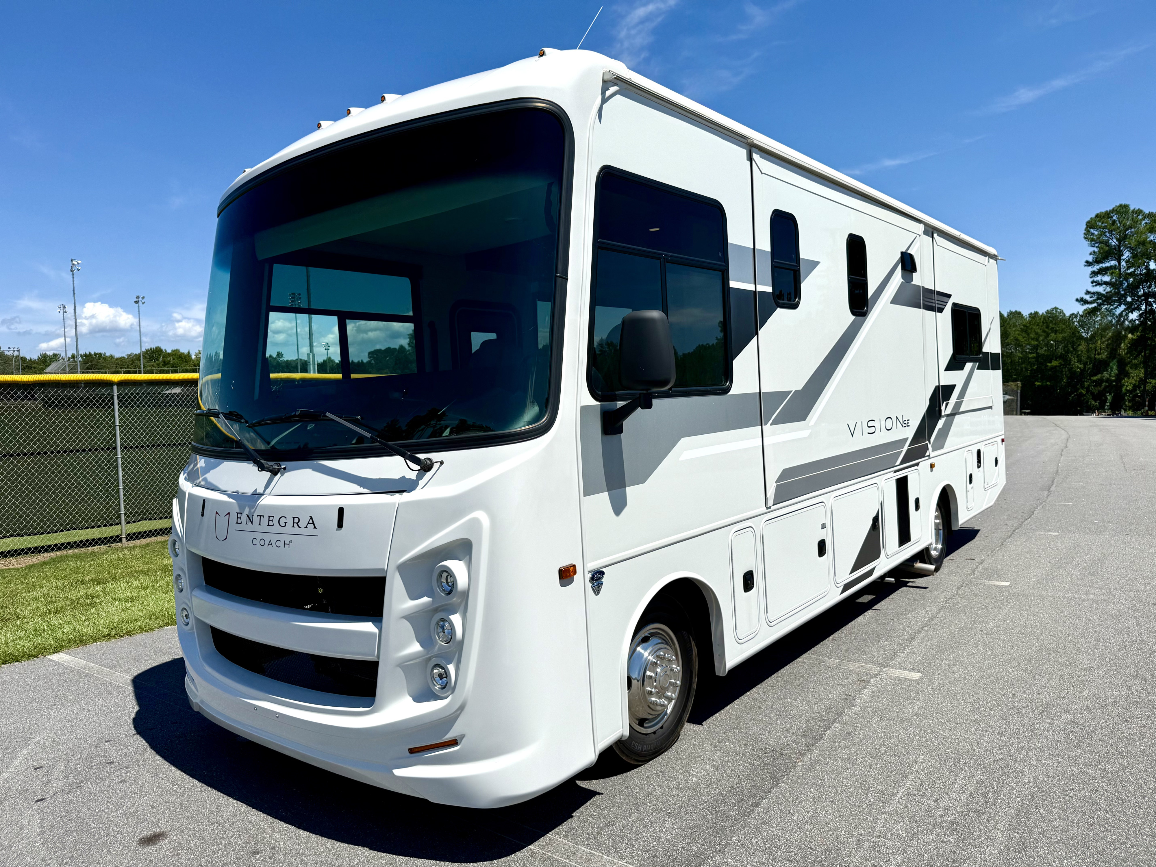 Rolling Retreat Presents: The Vision – Luxury Class A