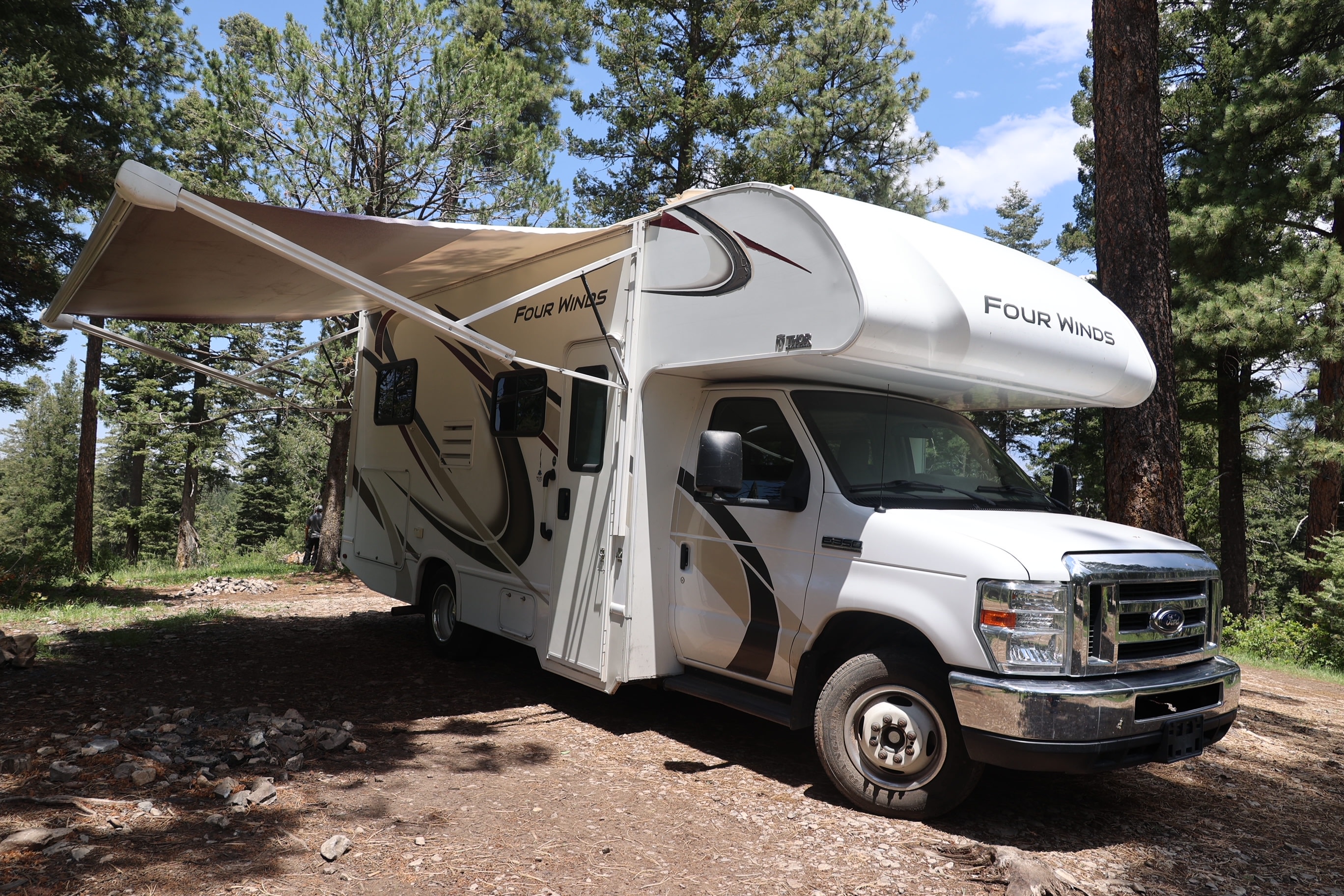 2020 Thor Four Winds- Perfect for Family Adventures!