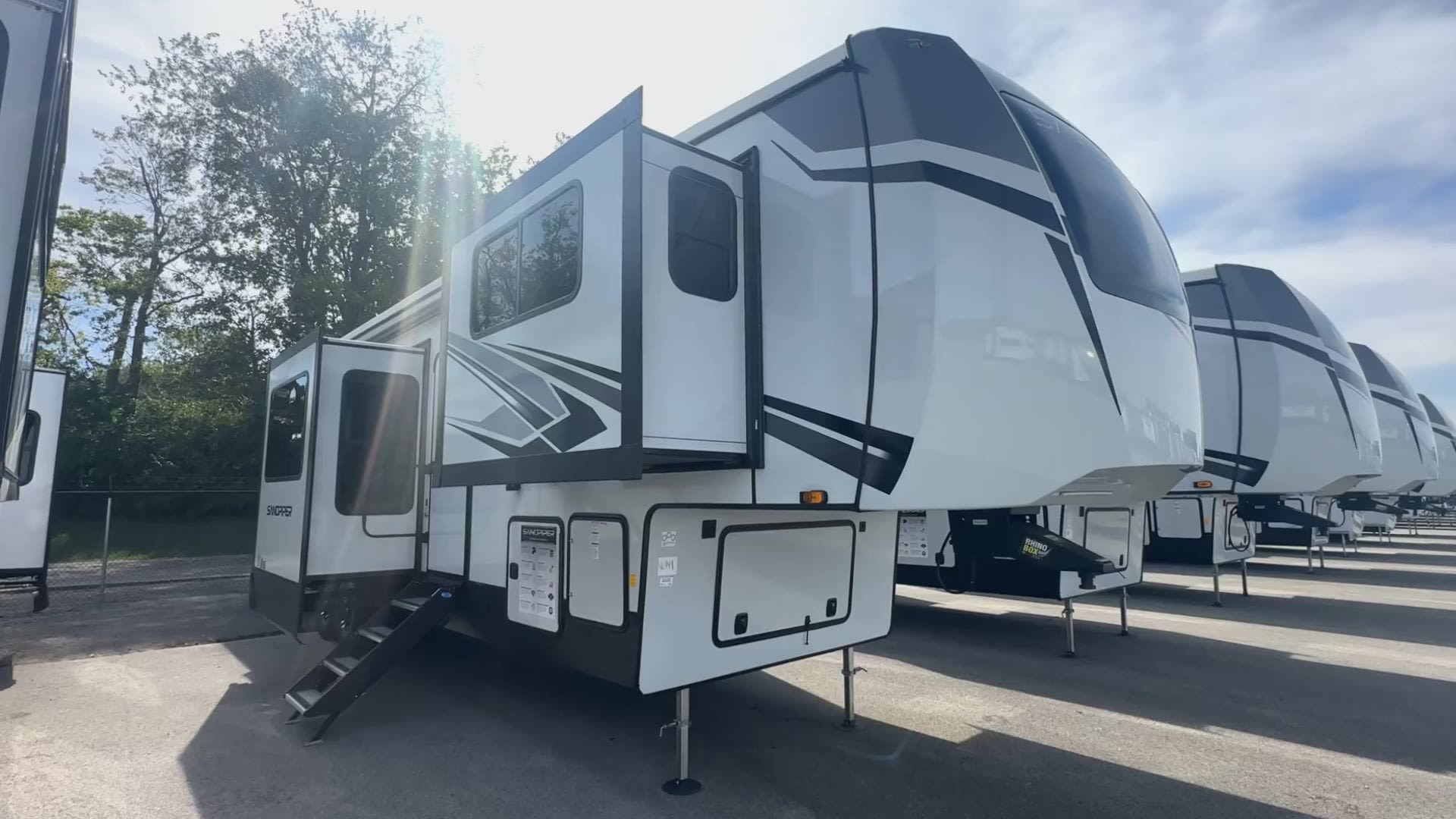 King Bed W/ King SIZE Space! FR sandpiper 3990fl