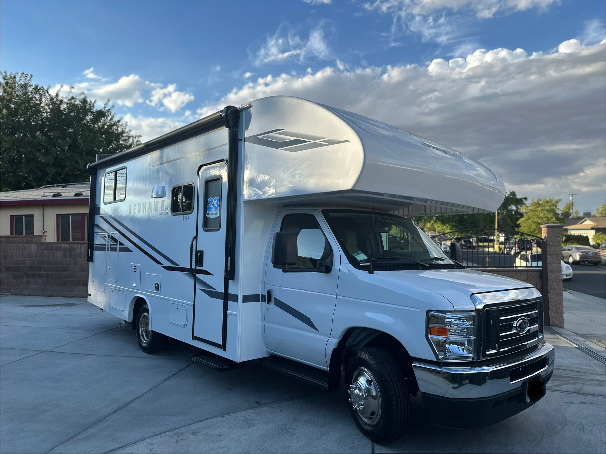 2025 JAYCO REDHAWK SE 22' CLASS C MOTORHOME