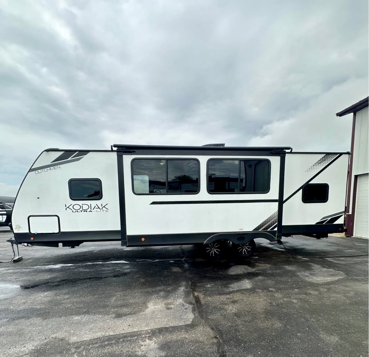 Kodiak Hassle Free 2 Bedroom Bunkhouse