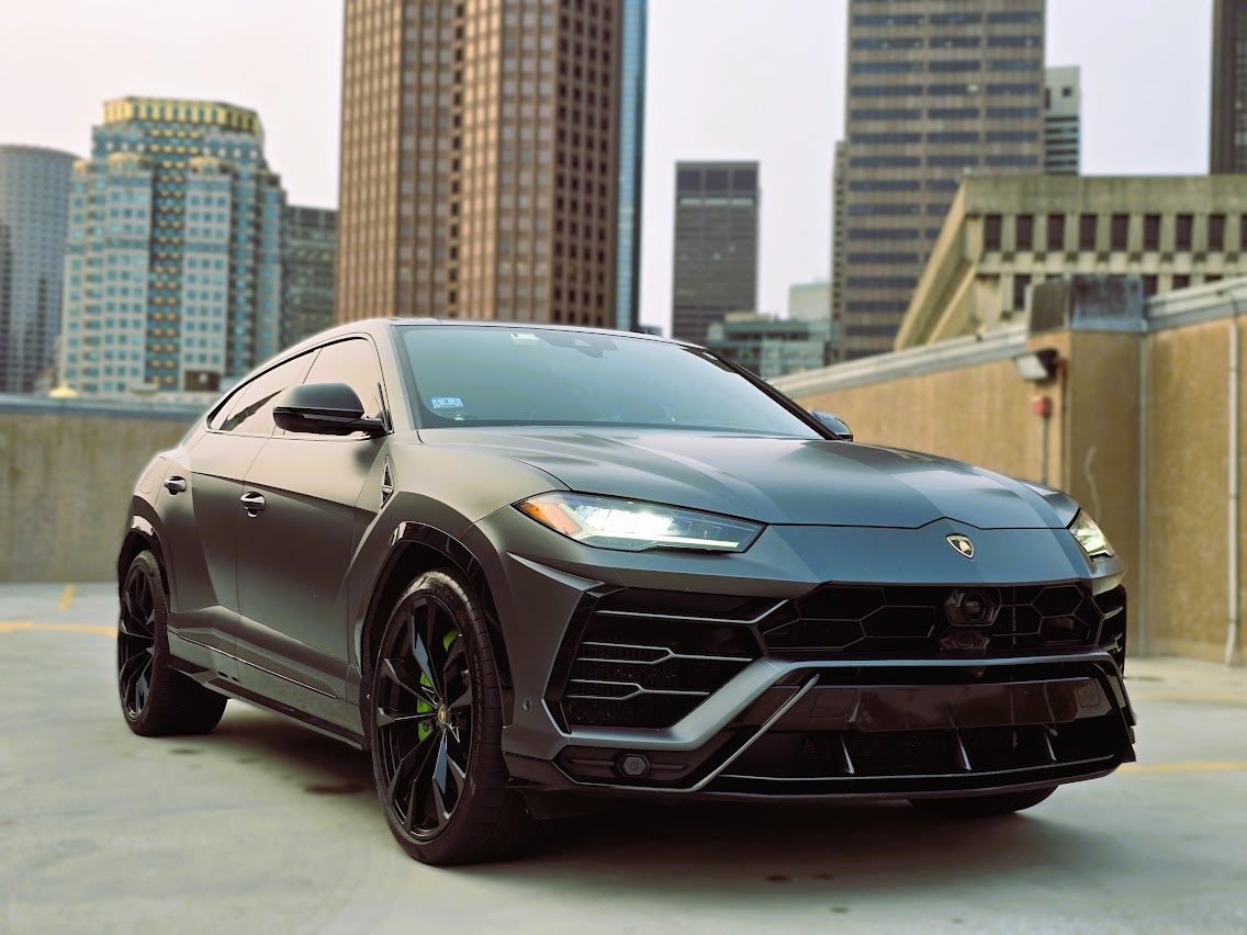 2020 LAMBORGHINI URUS