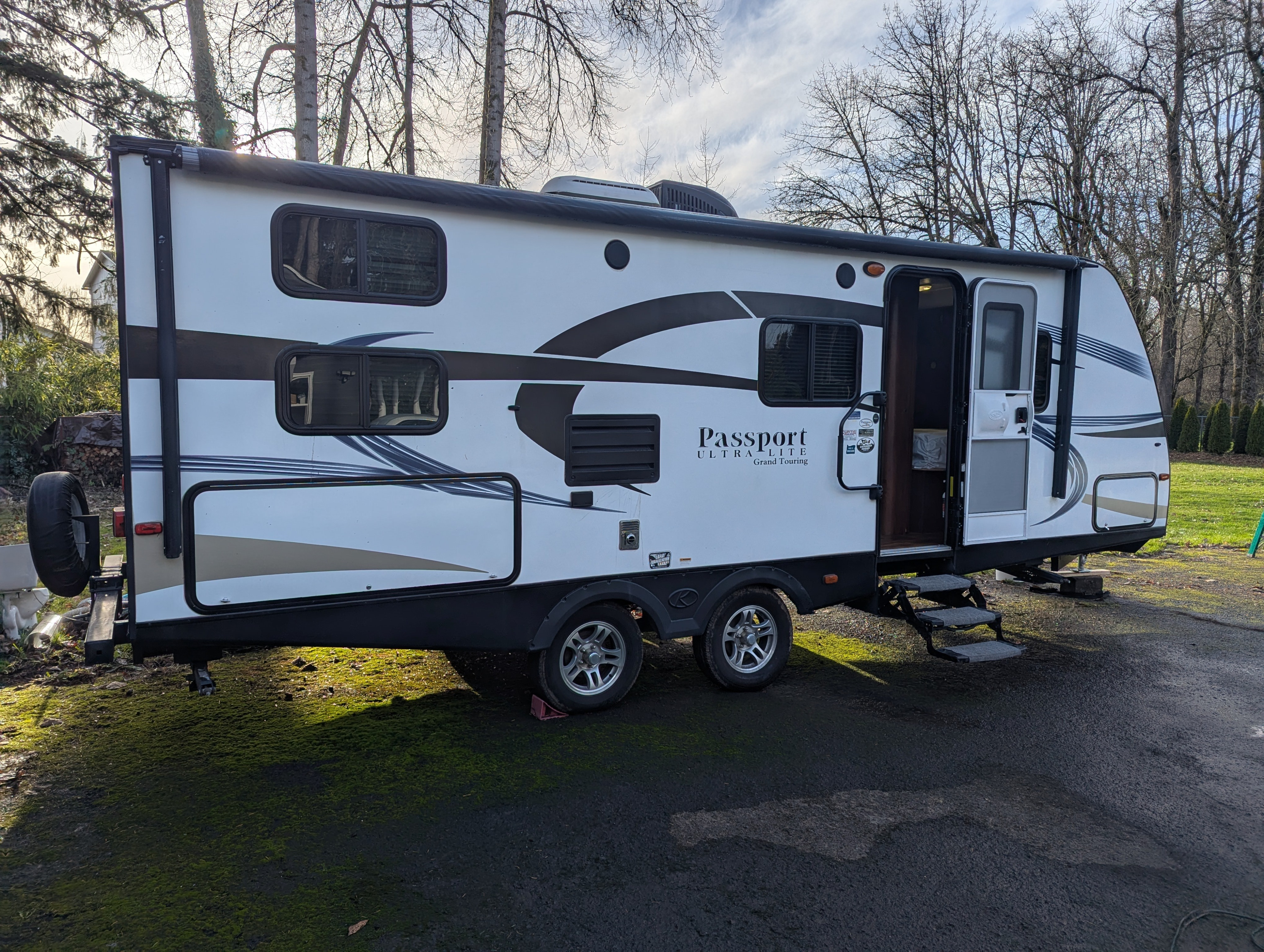 2016 Keystone RV Passport Grand Touring (A)