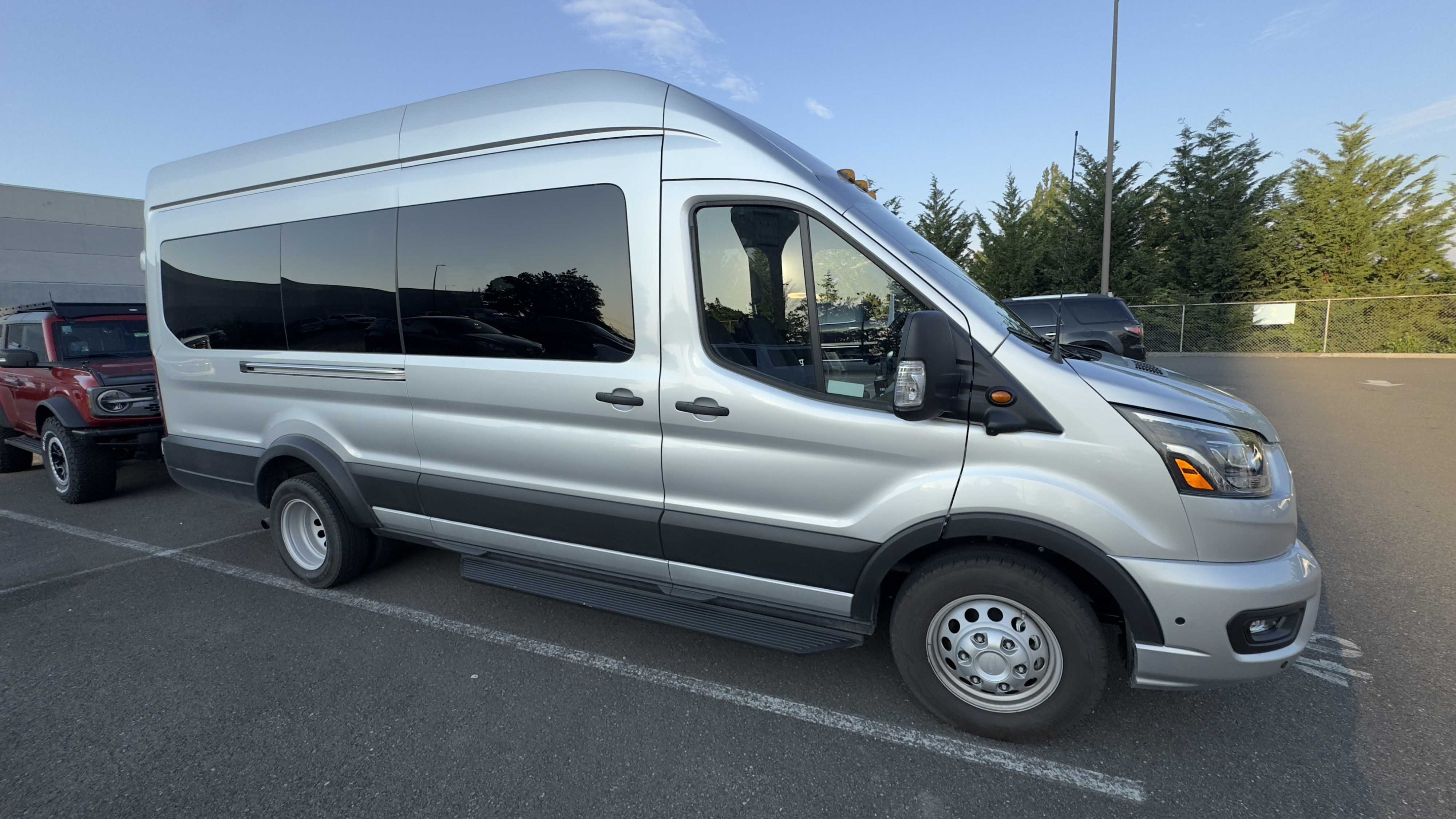Photos | 2024 1FBVU5XG6RKB81847 Ford Transit 350HD AWD Class B