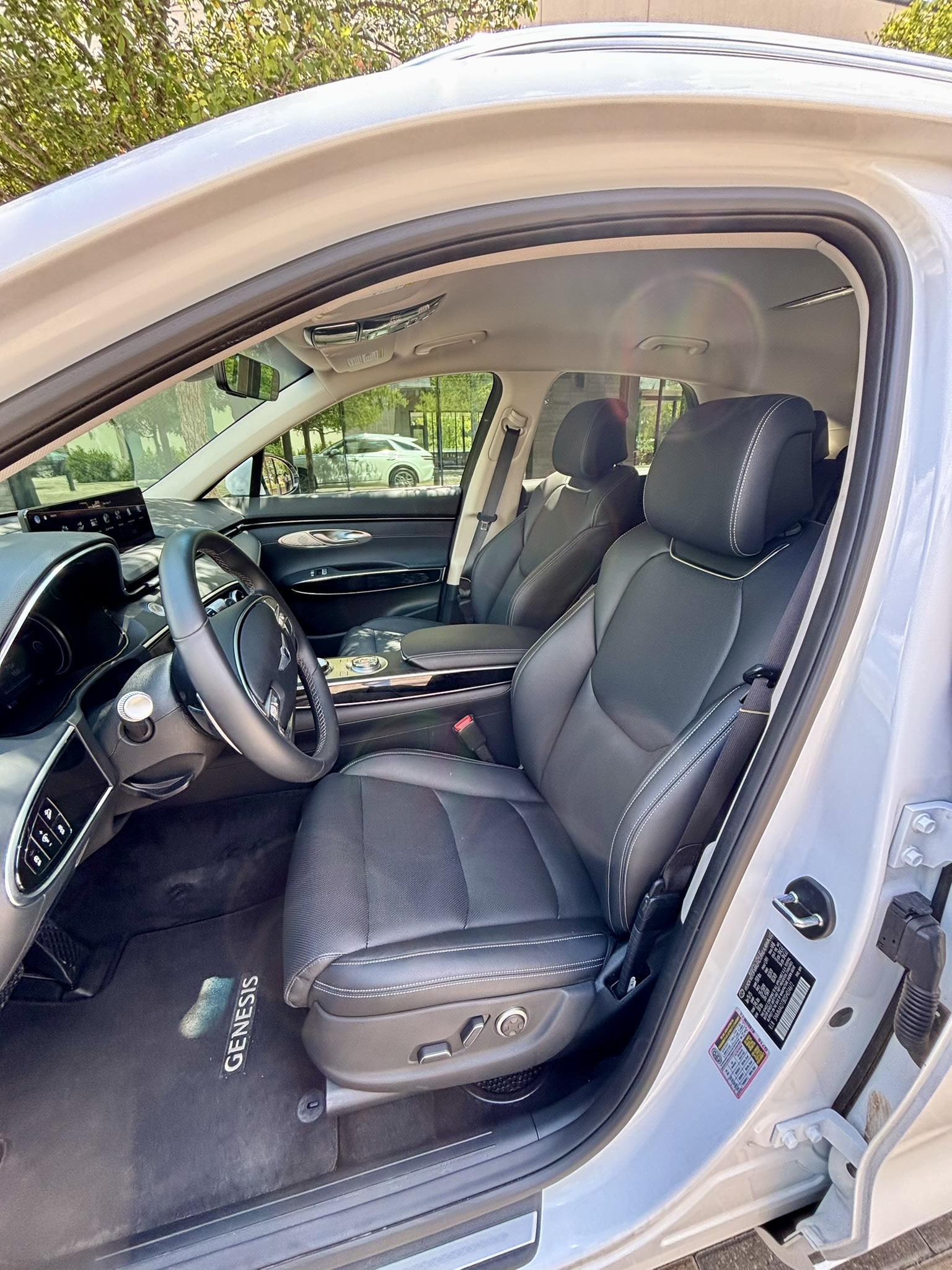 2025 Genesis GV70