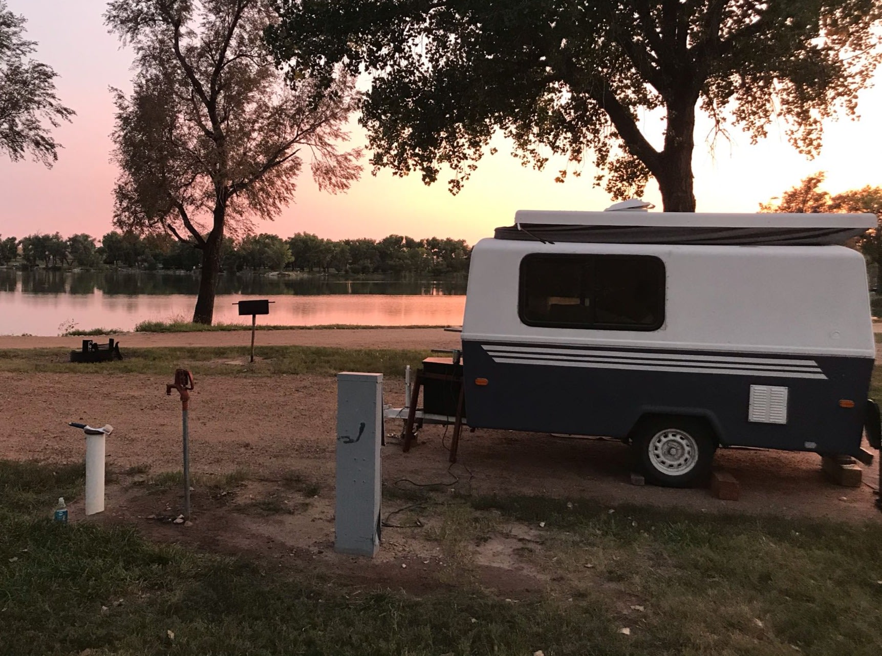 Compact Junior Camper Trailer - cozy and light!