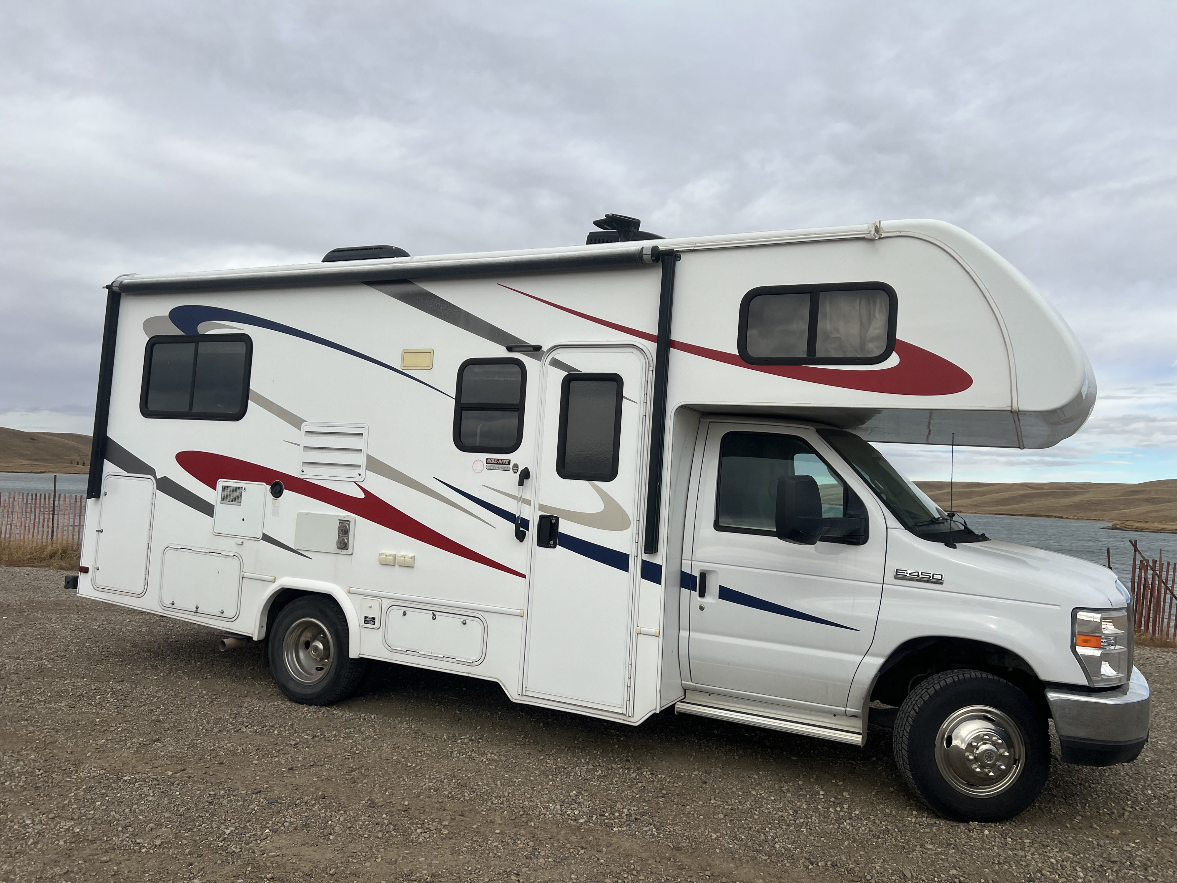 2017 Forest River Sunseeker View 11 - Calgary RV Rental Details