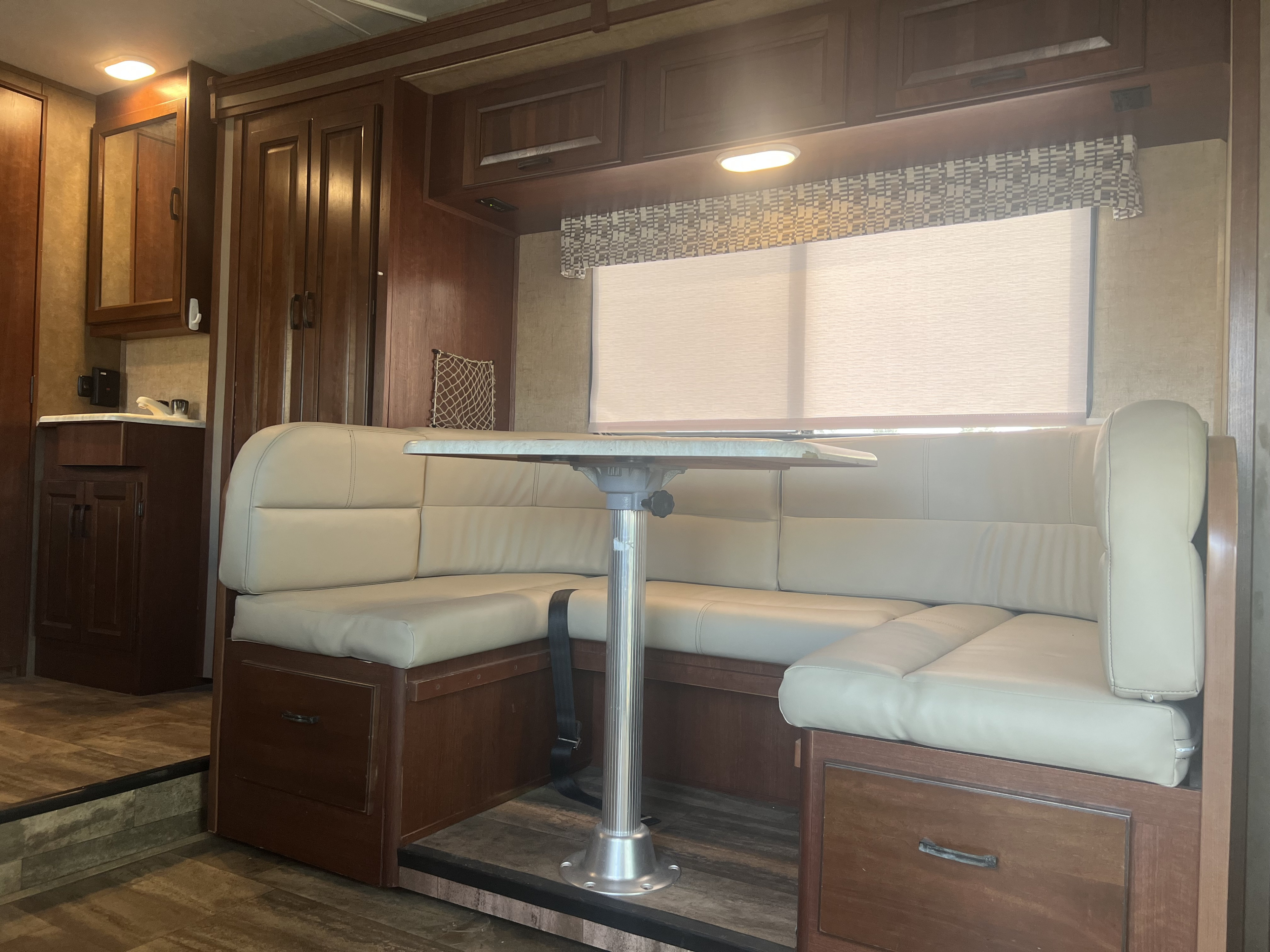 2017 Forest River Sunseeker View 9 - Calgary RV Rental Details