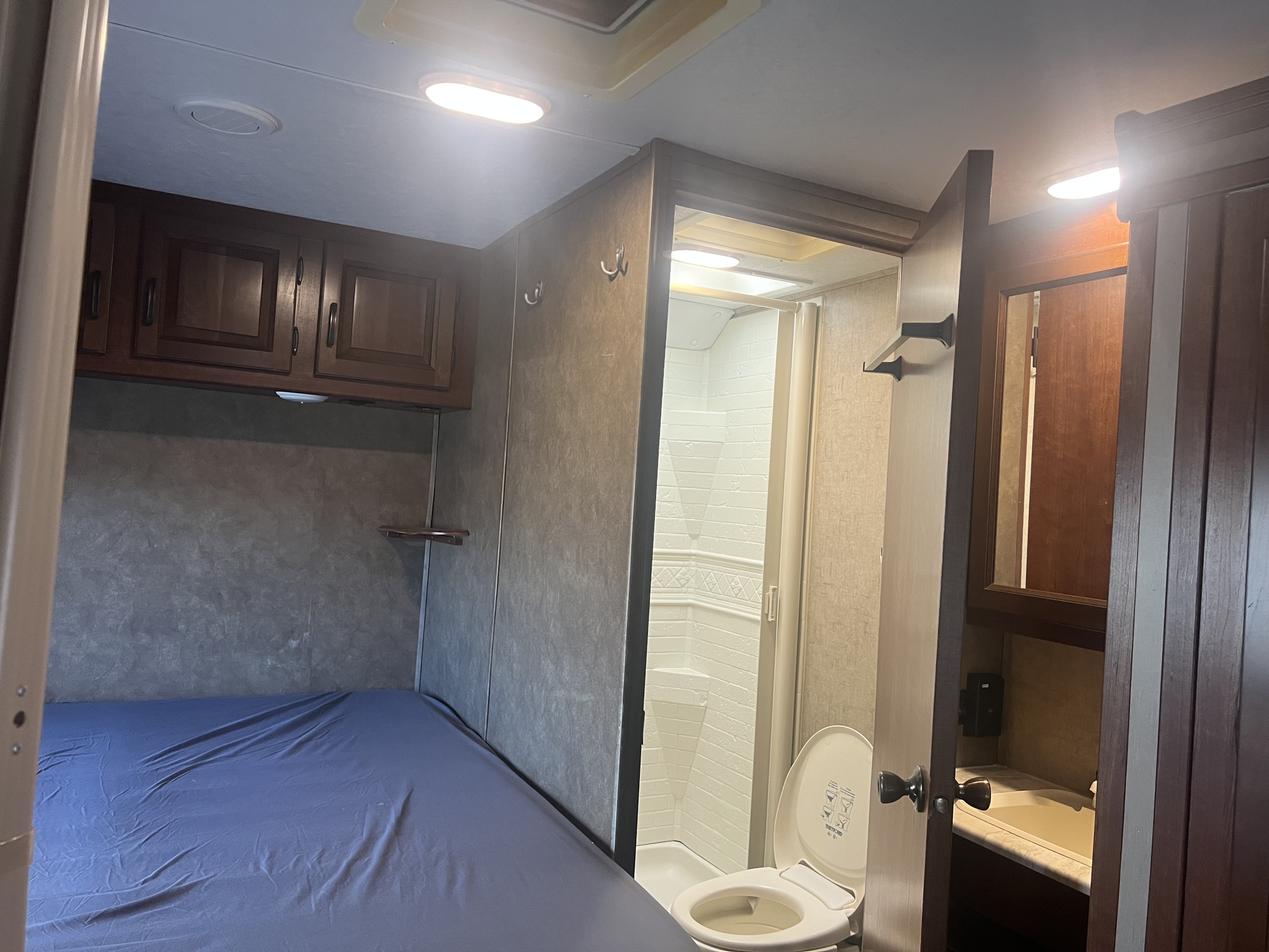 2017 Forest River Sunseeker View 12 - Calgary RV Rental Details